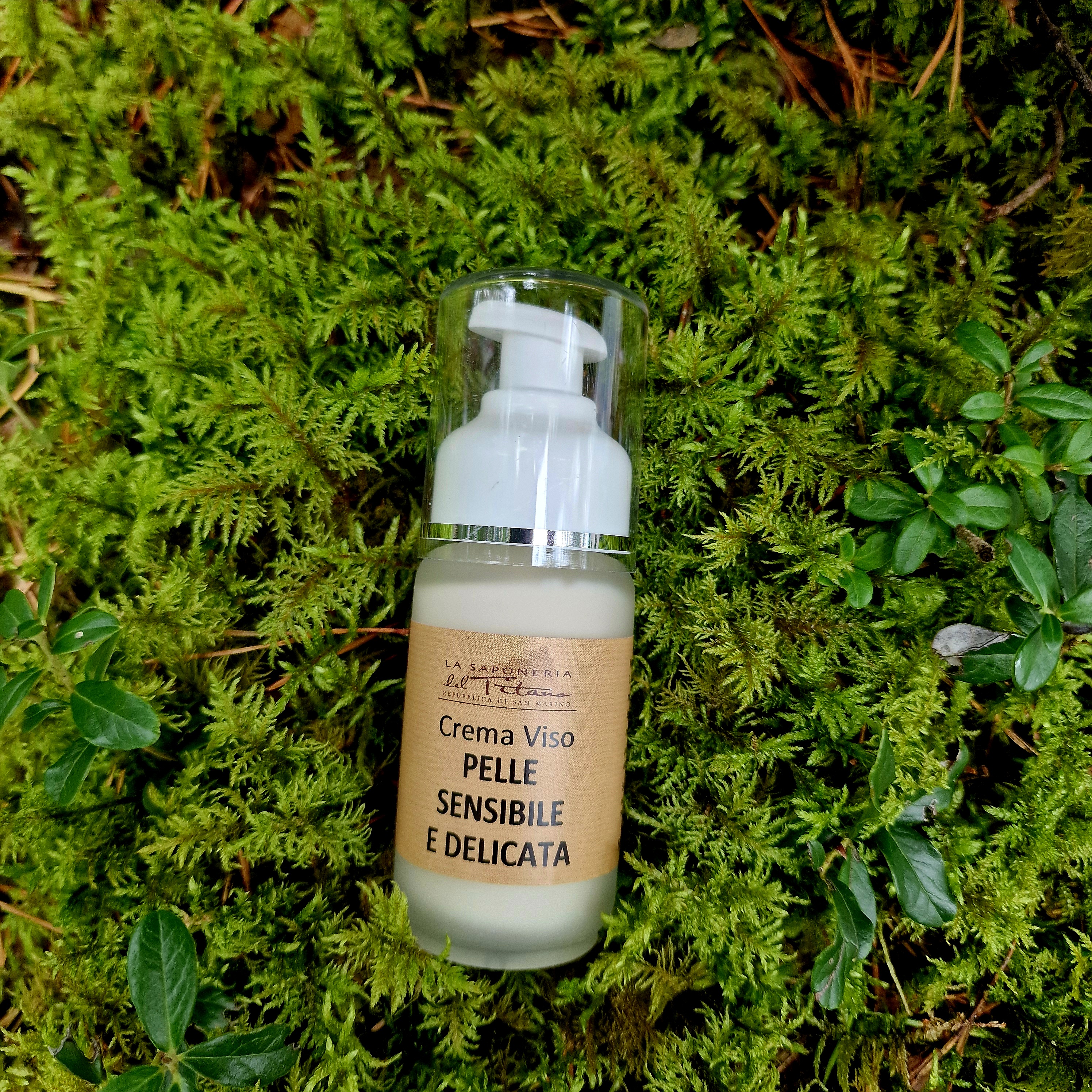 Veido kremas jautriai odai 