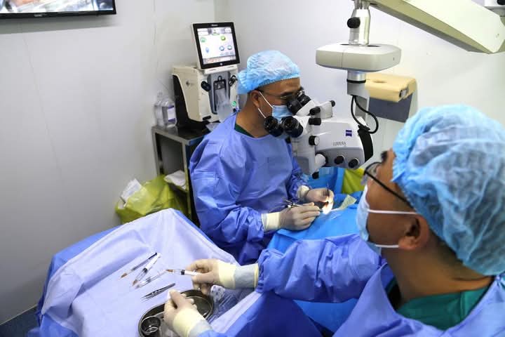 Medical Operating Microscope