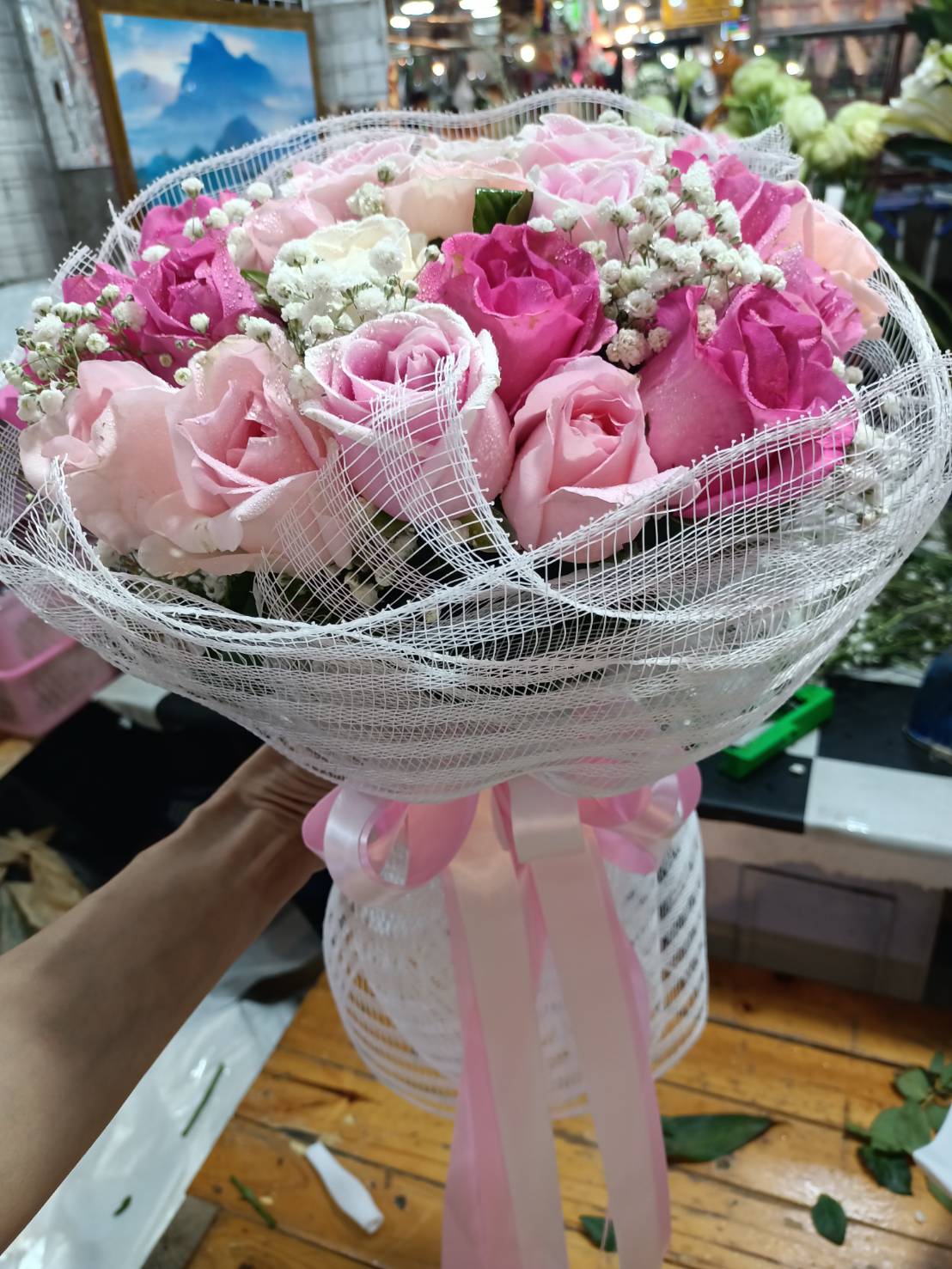 Elegant Pink Rose Bouquet
