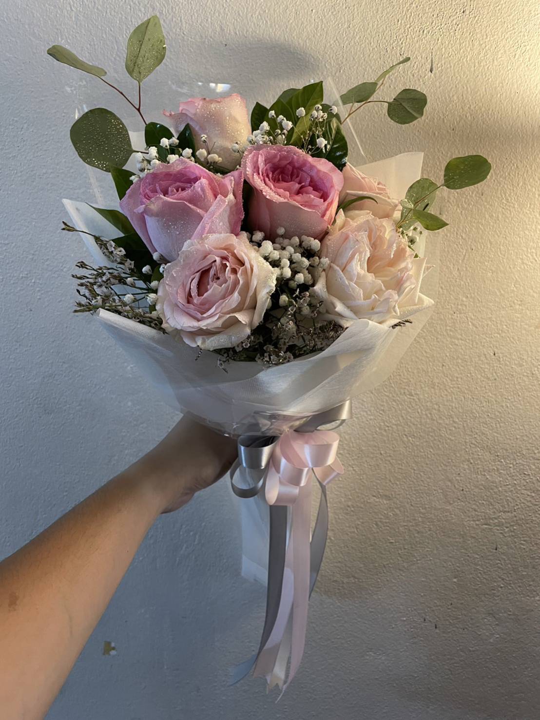 Elegant Pink Rose Bouquet