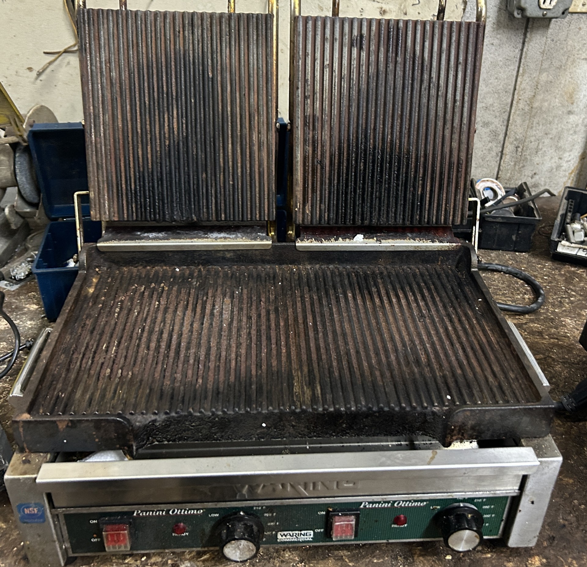 Panini Ottimo WPG300 - Top & Bottom Panini Sandwich Grill