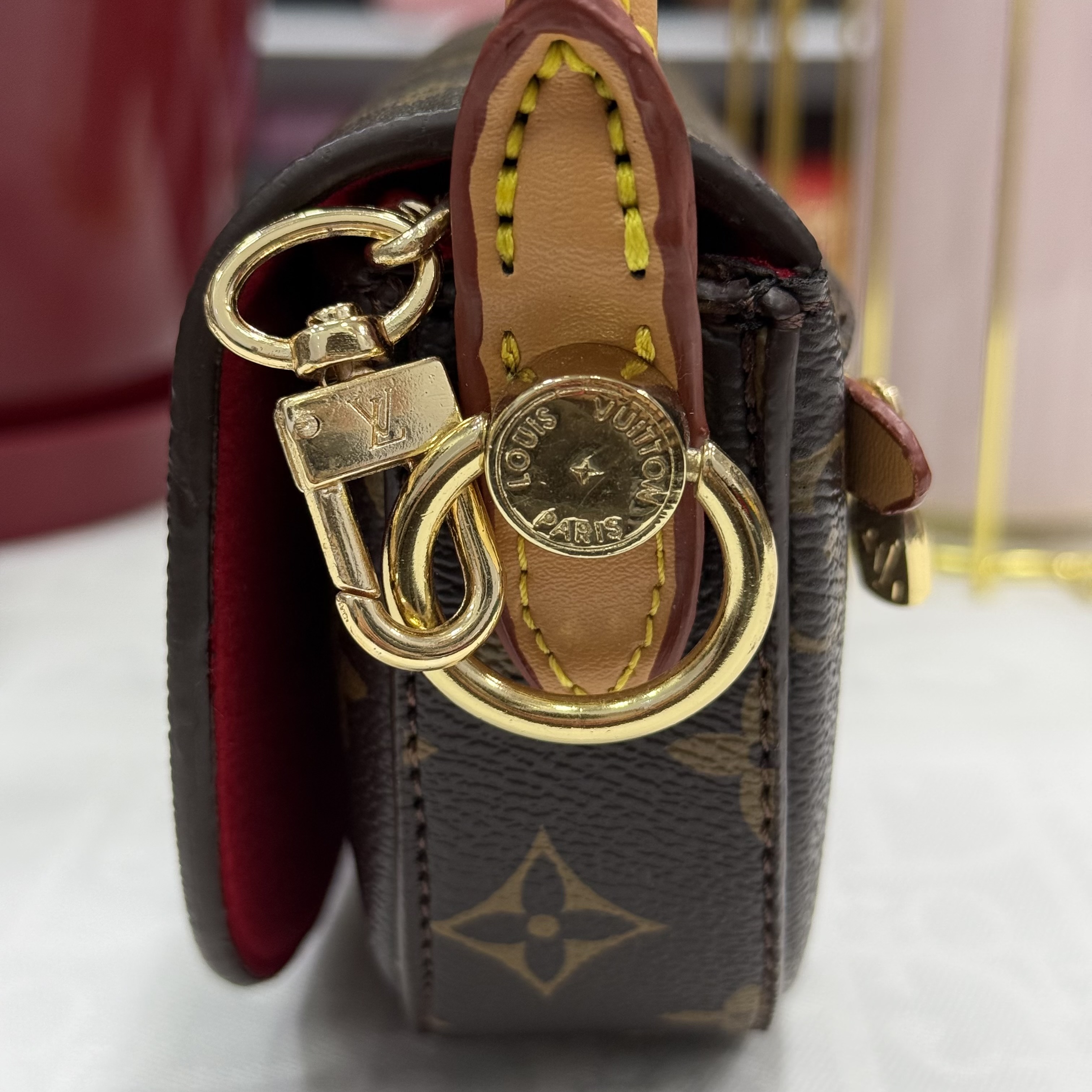 Small Lady Luis Vuitton Bag