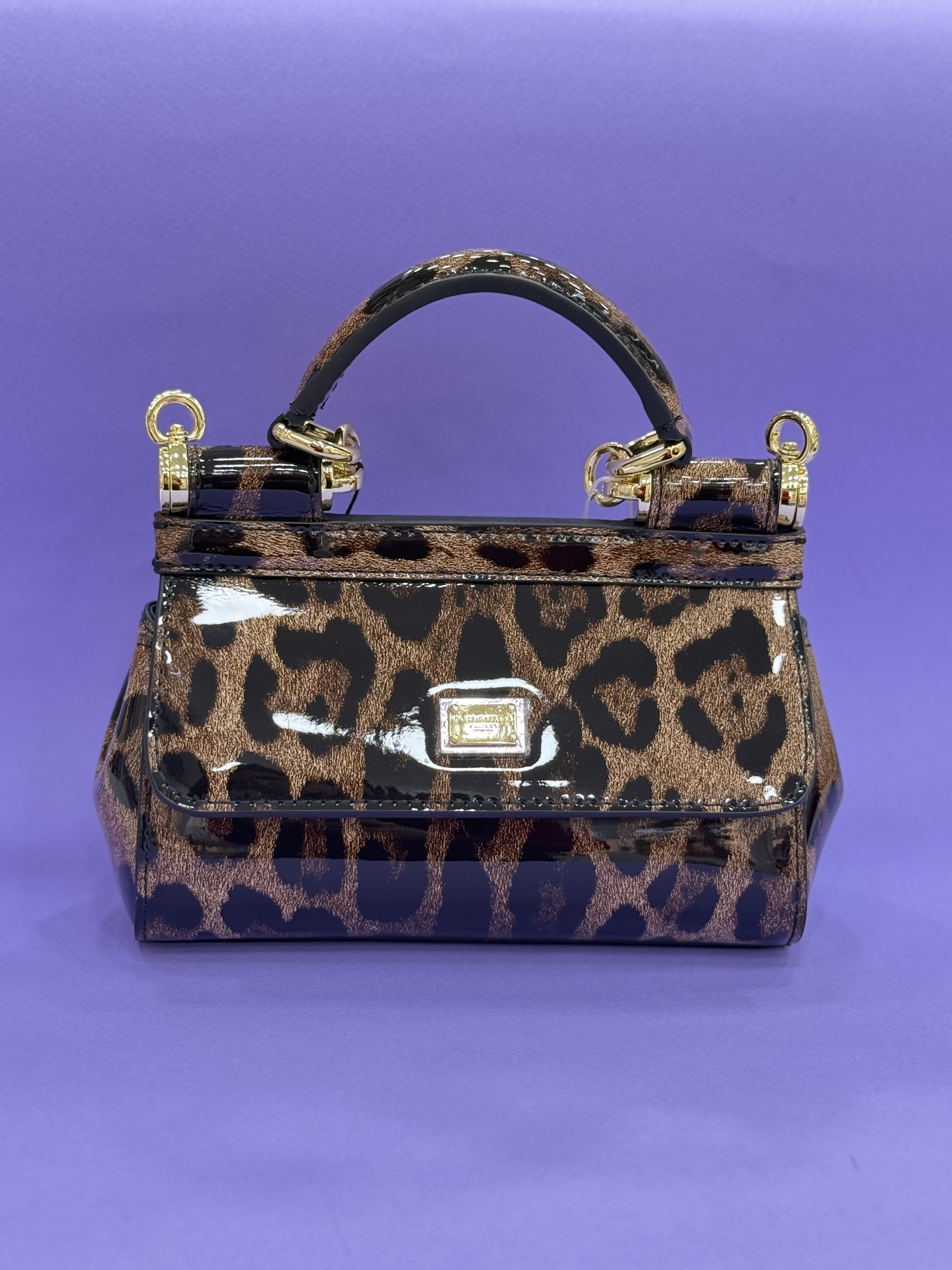 ✨ Dolce & Gabbana Leather Bag ✨