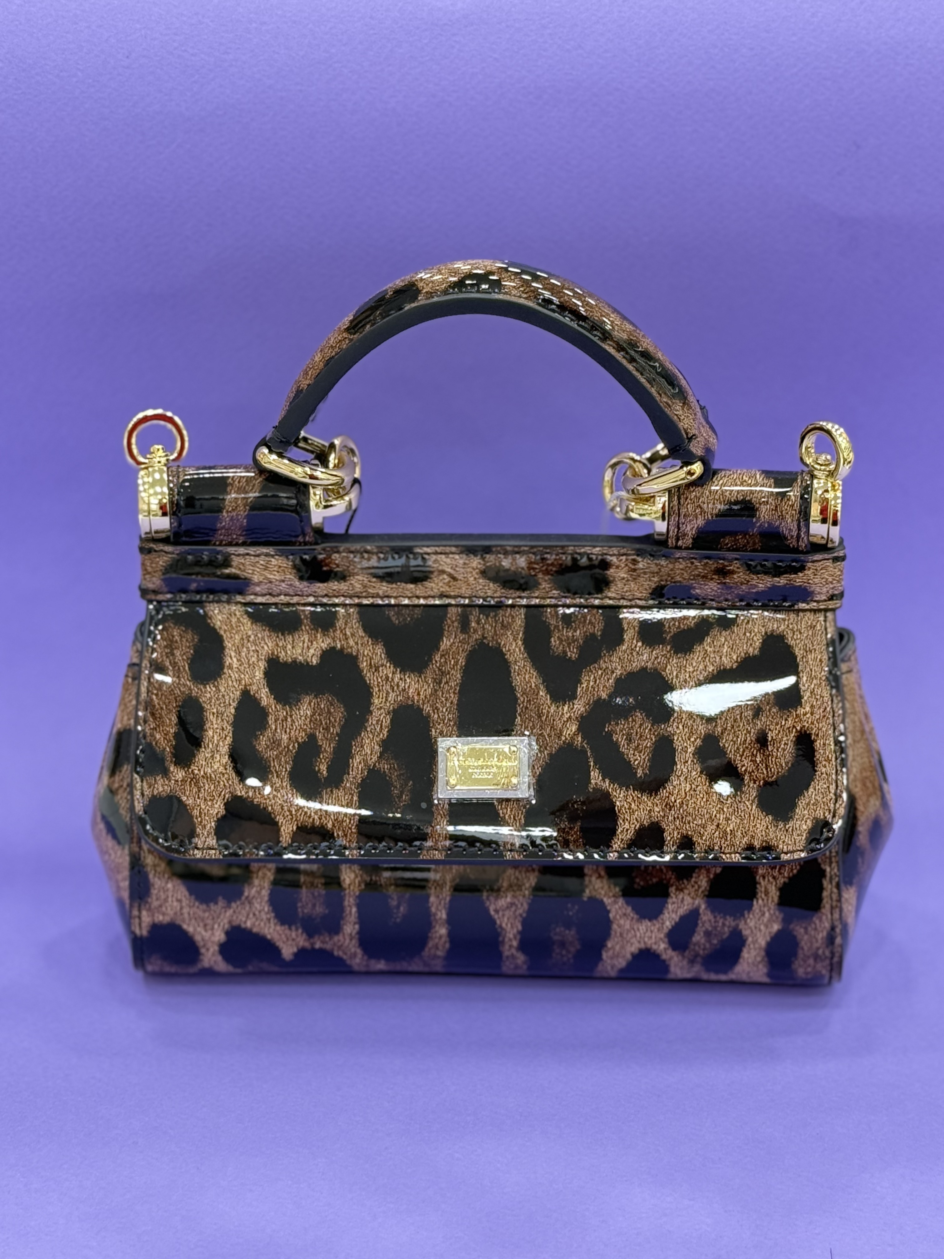 ✨ Dolce & Gabbana Leather Bag ✨