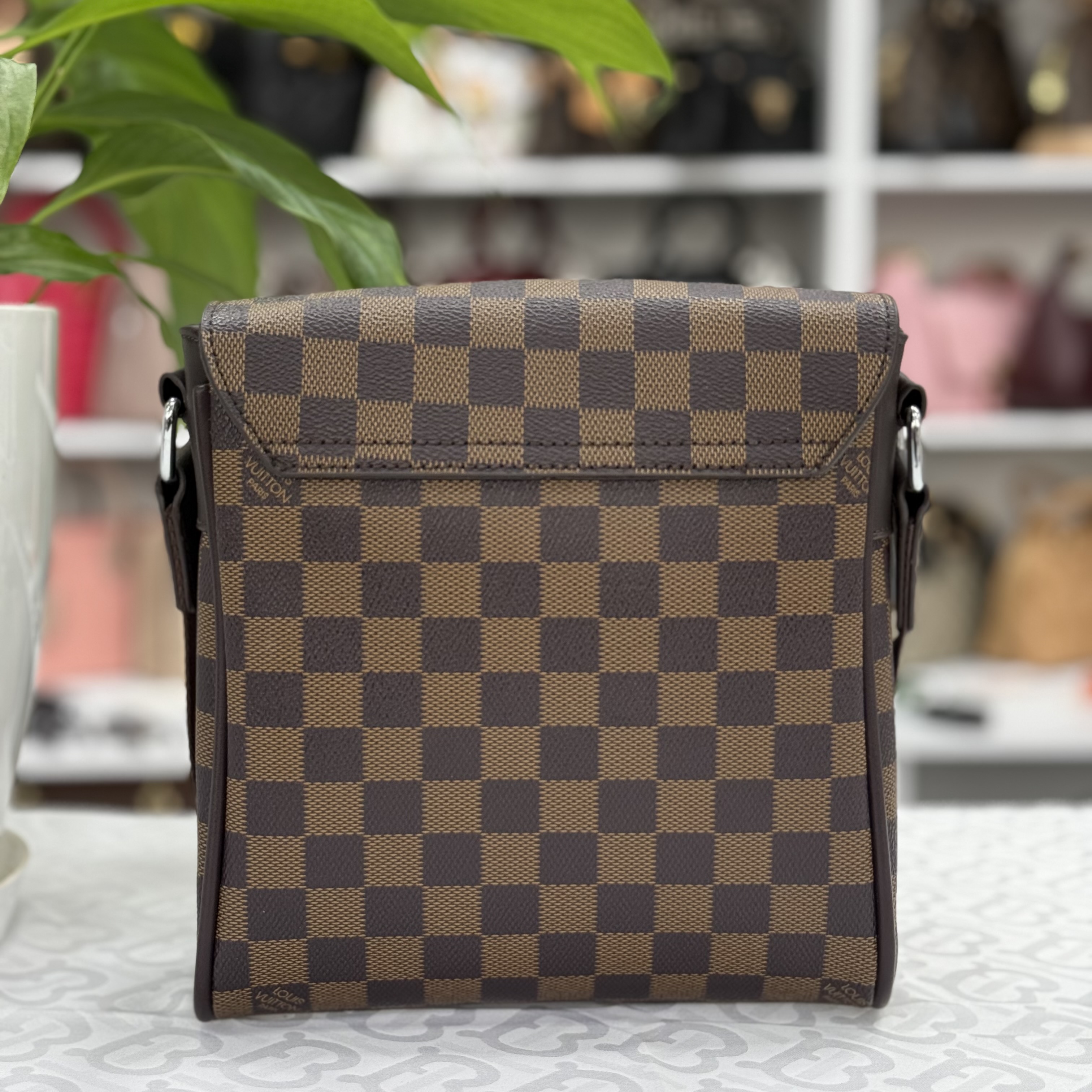  Louis Vuitton Man Bag