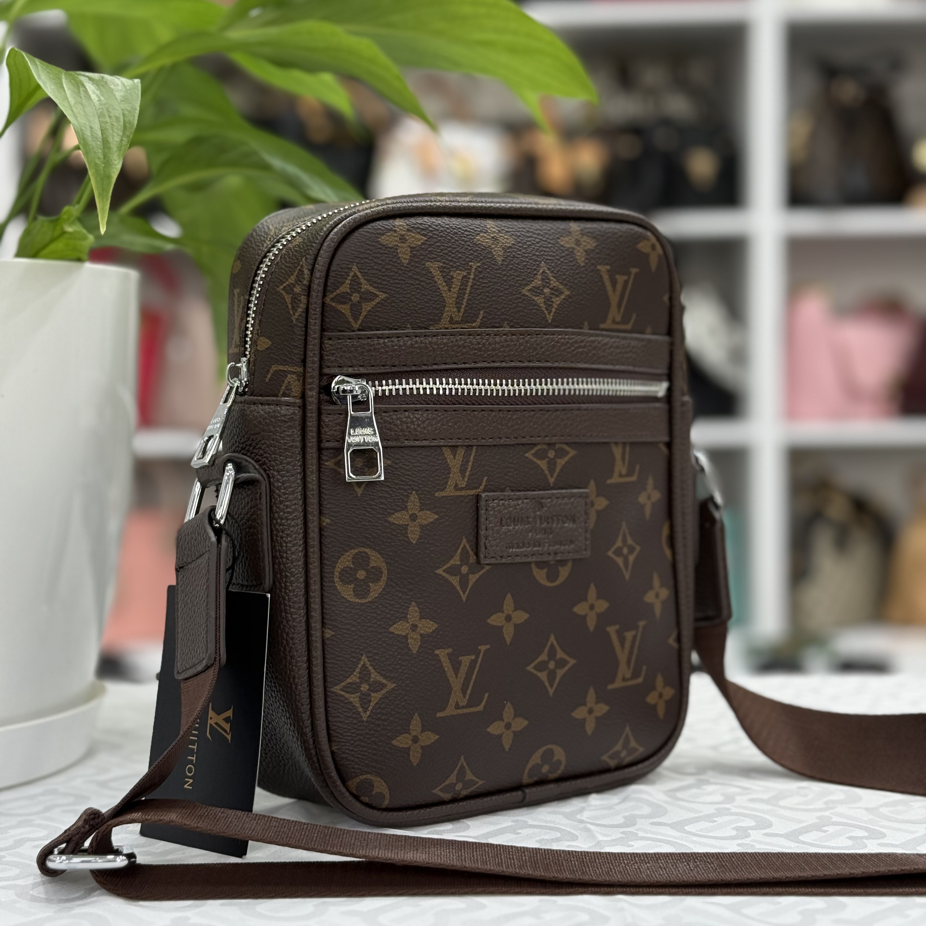 LOUIS VUITTON  Man Bag