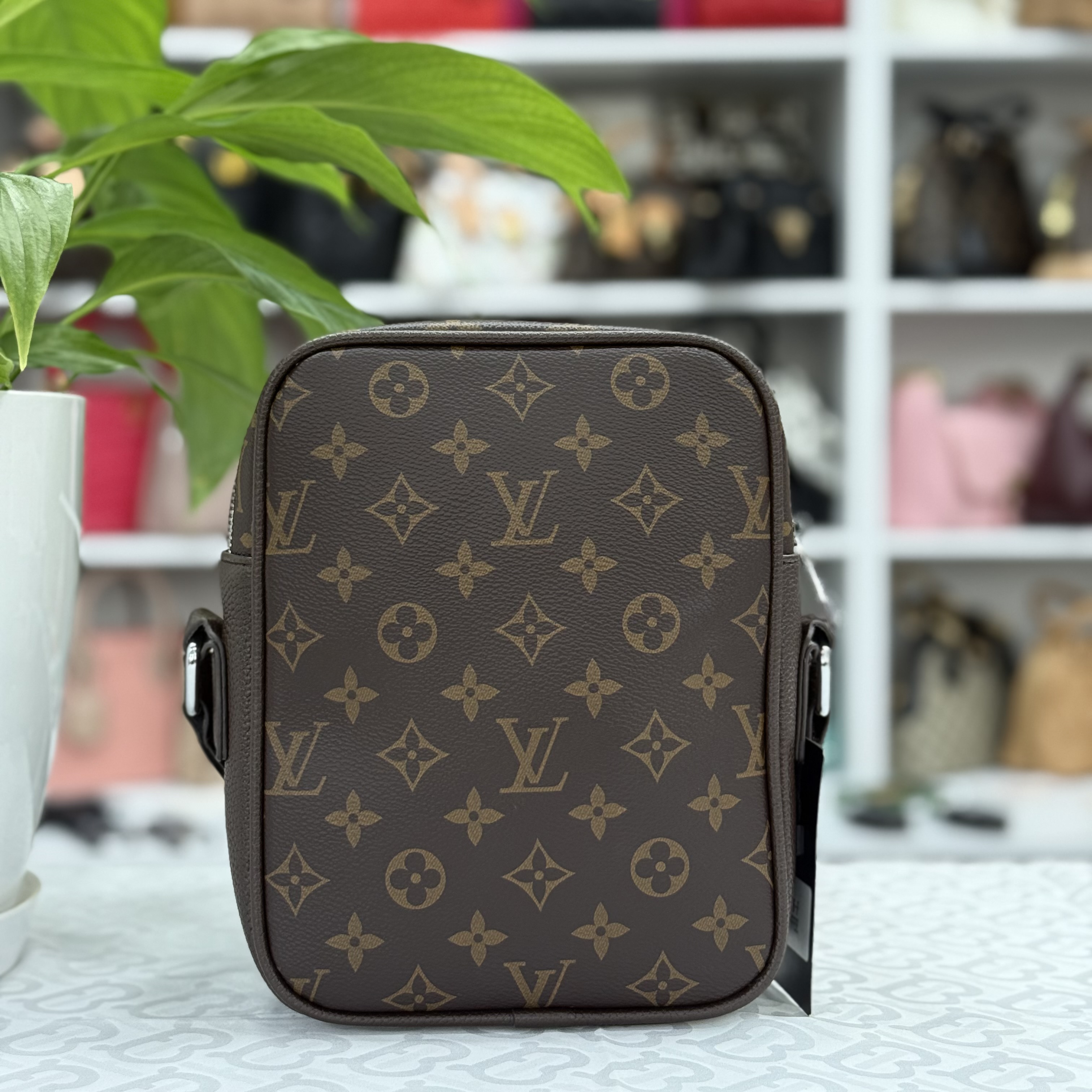 LOUIS VUITTON  Man Bag