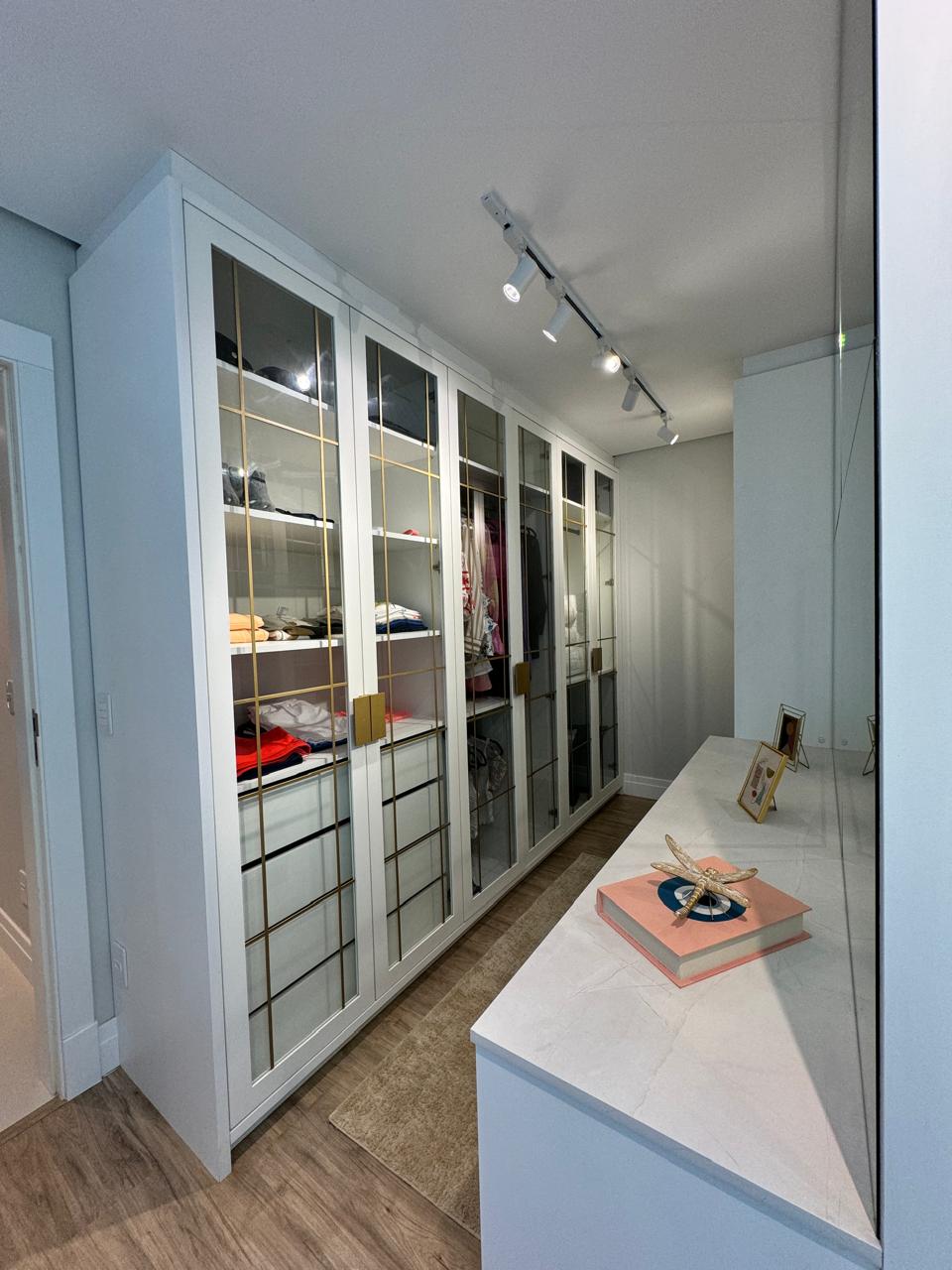 Apartamento no Eleganza Tower