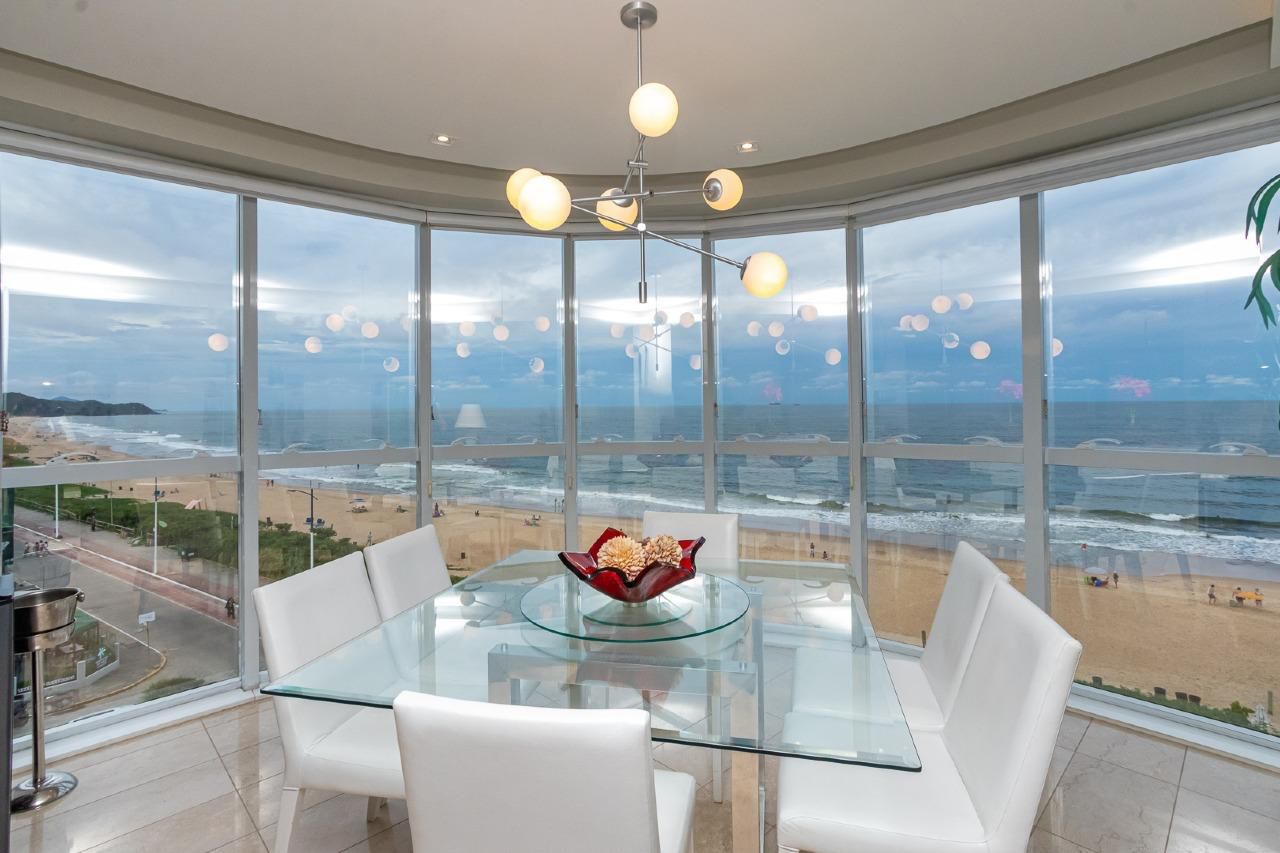 Apartamento no Quintas do Arpoador