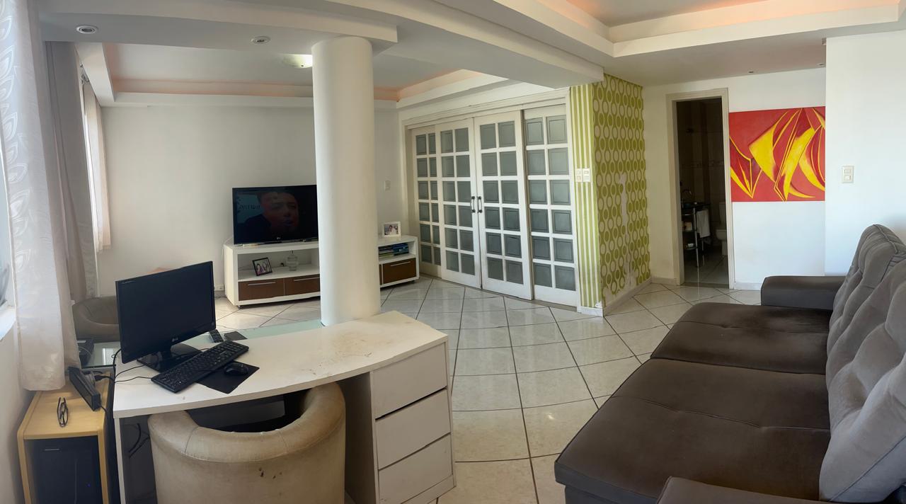  Apartamento no Edifício Antares em Balneário Camboriú