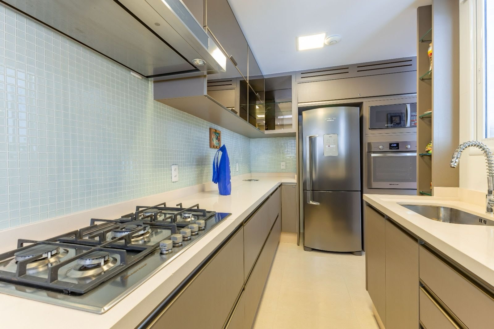 Apartamento finamente mobiliado em Bombas - Bombinhas