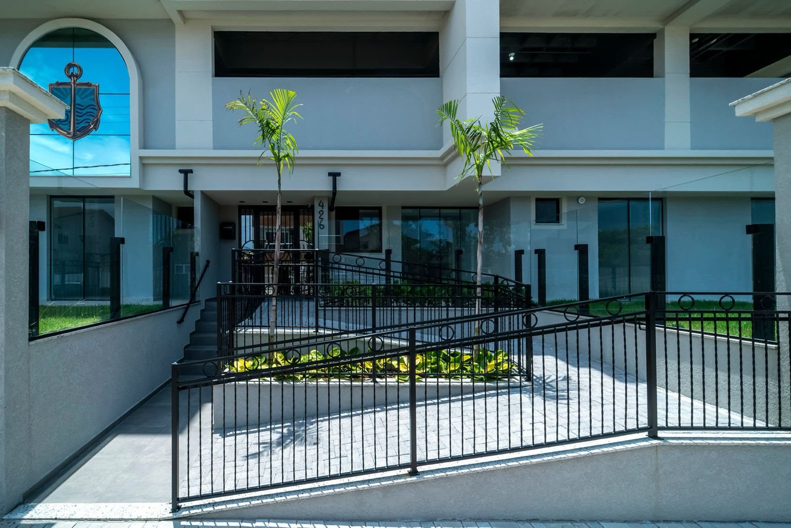 Apartamento 2 quartos sendo 1 suíte em Canto Grande