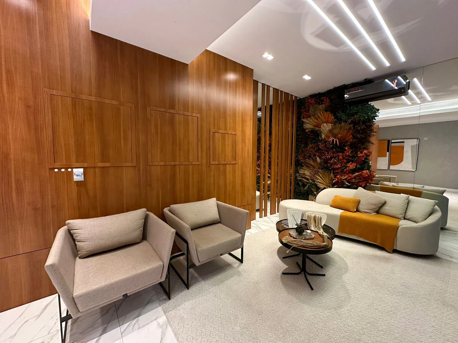 Apartamento com Vista pro mar no Edifício Torri di Mare Residenziale - Perequê, Porto Belo