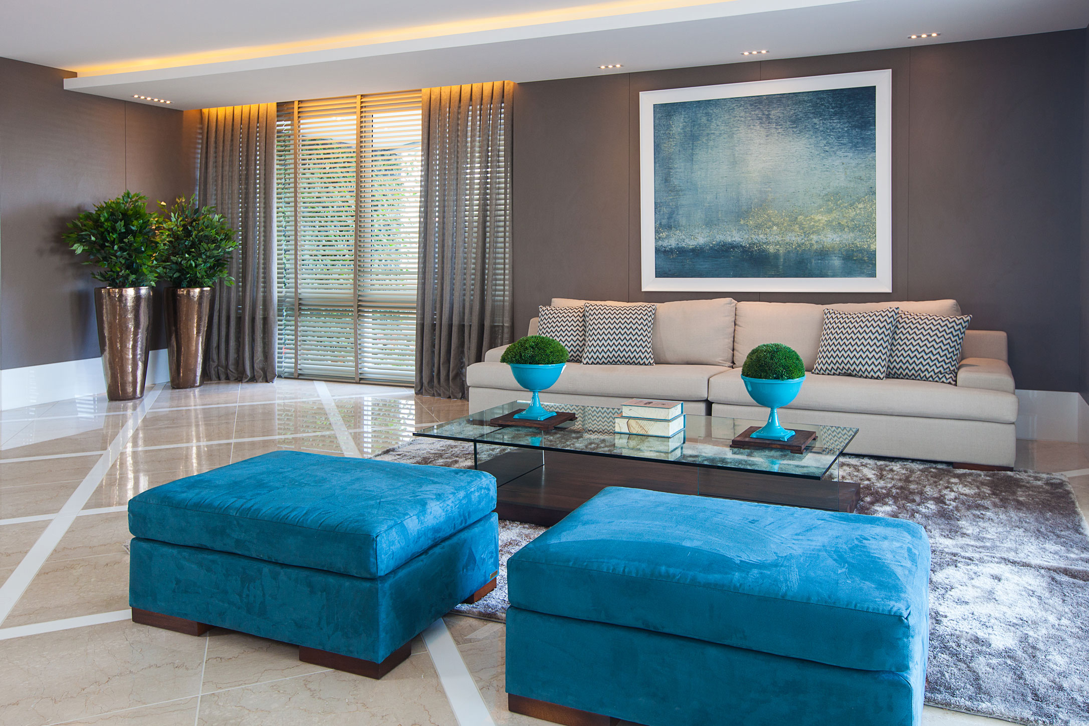 Apartamento todo mobiliado e decorado com 4 suítes, na Barra Sul em Balneário Camboriú/SC