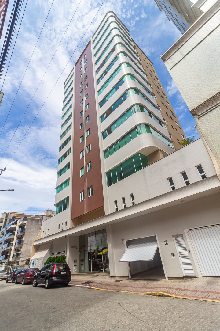 Apartamento a 100 Metros da Praia no Residencial Atlantis - em Itapema/SC