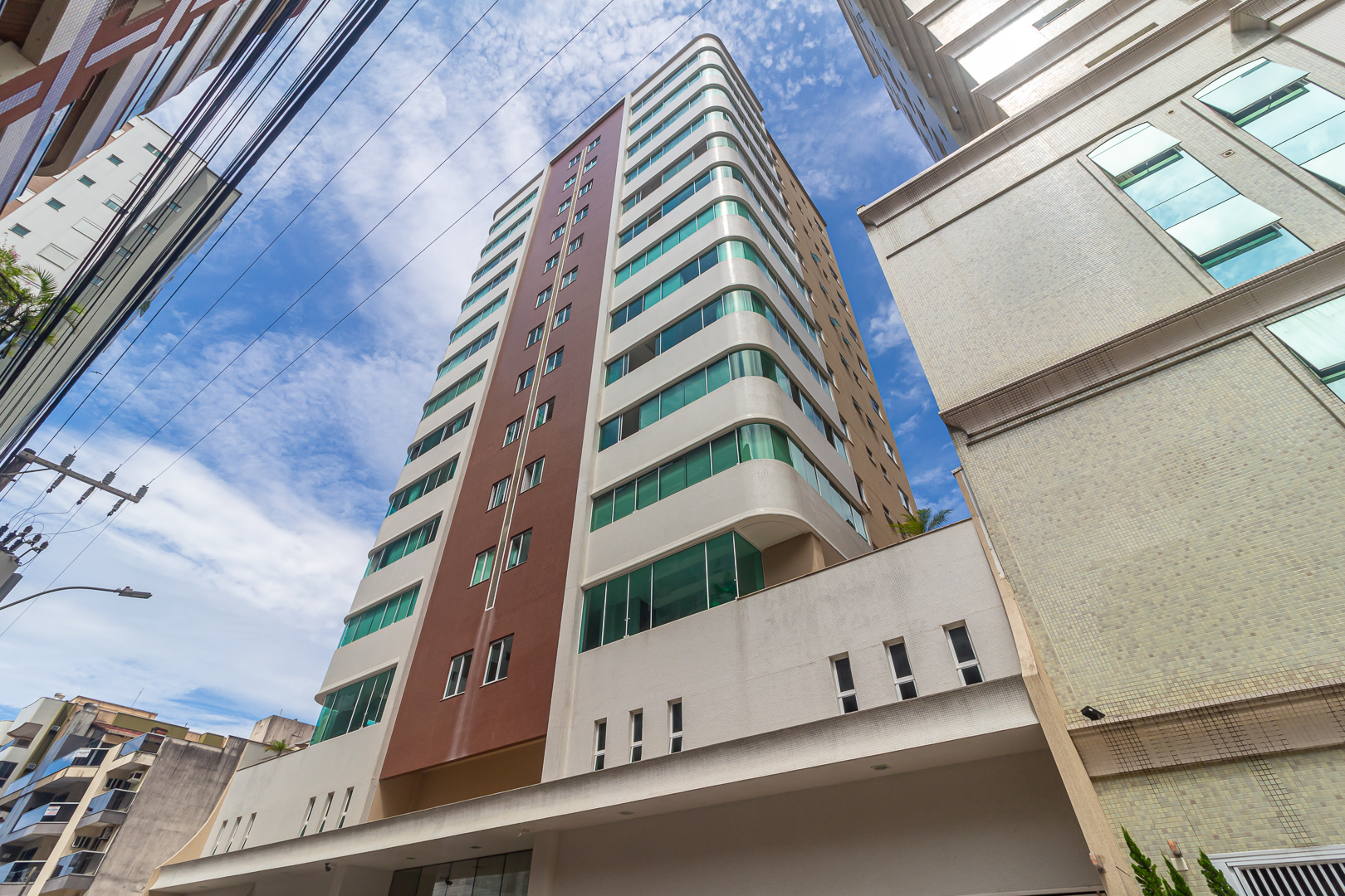 Apartamento a 100 Metros da Praia no Residencial Atlantis - em Itapema/SC