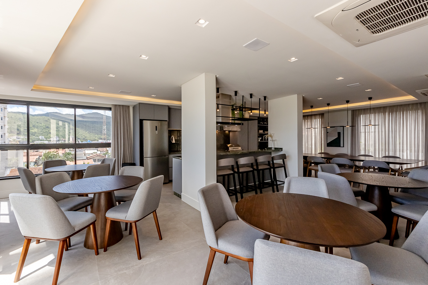 Apartamento Frente Mar no Beach Tower em Porto Belo/SC