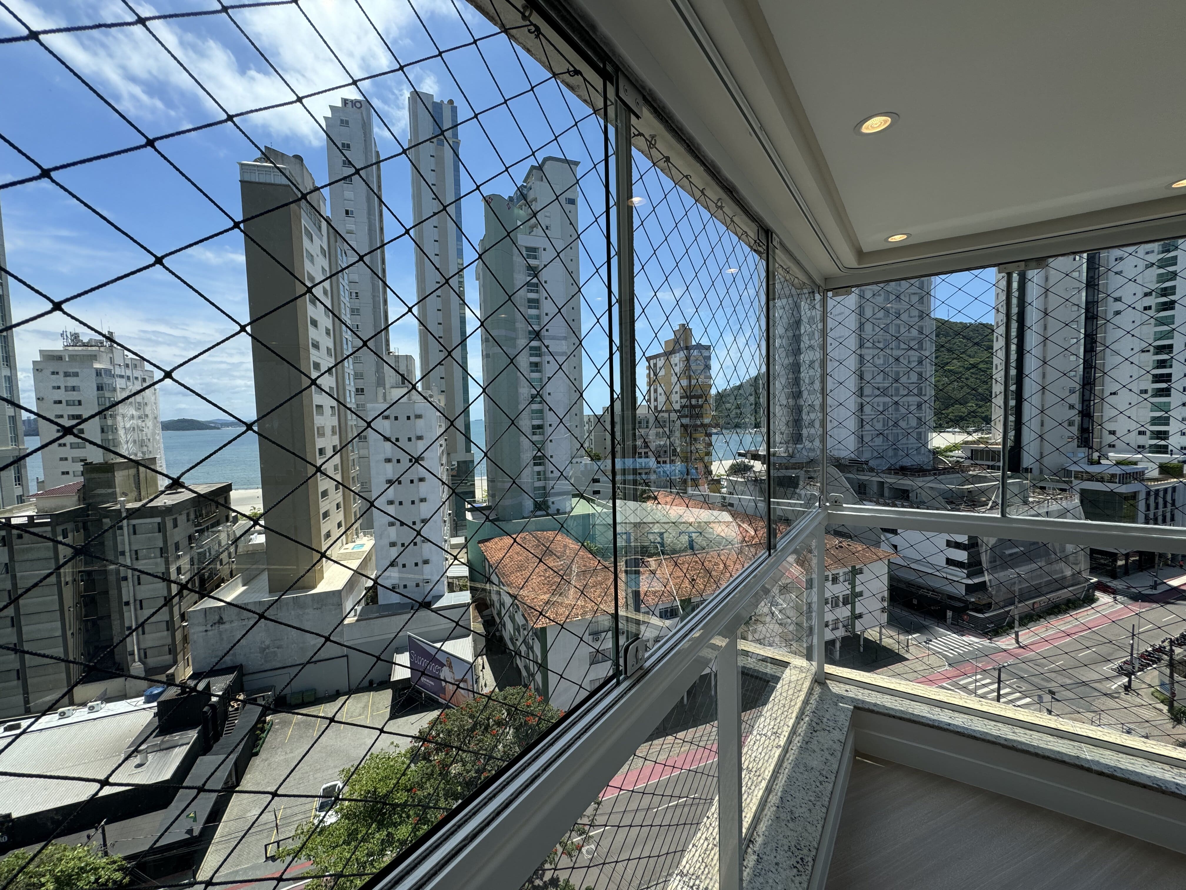 Apartamento á 150 metros da Praia no Ilha do Sol em Balneário Camboriú/SC