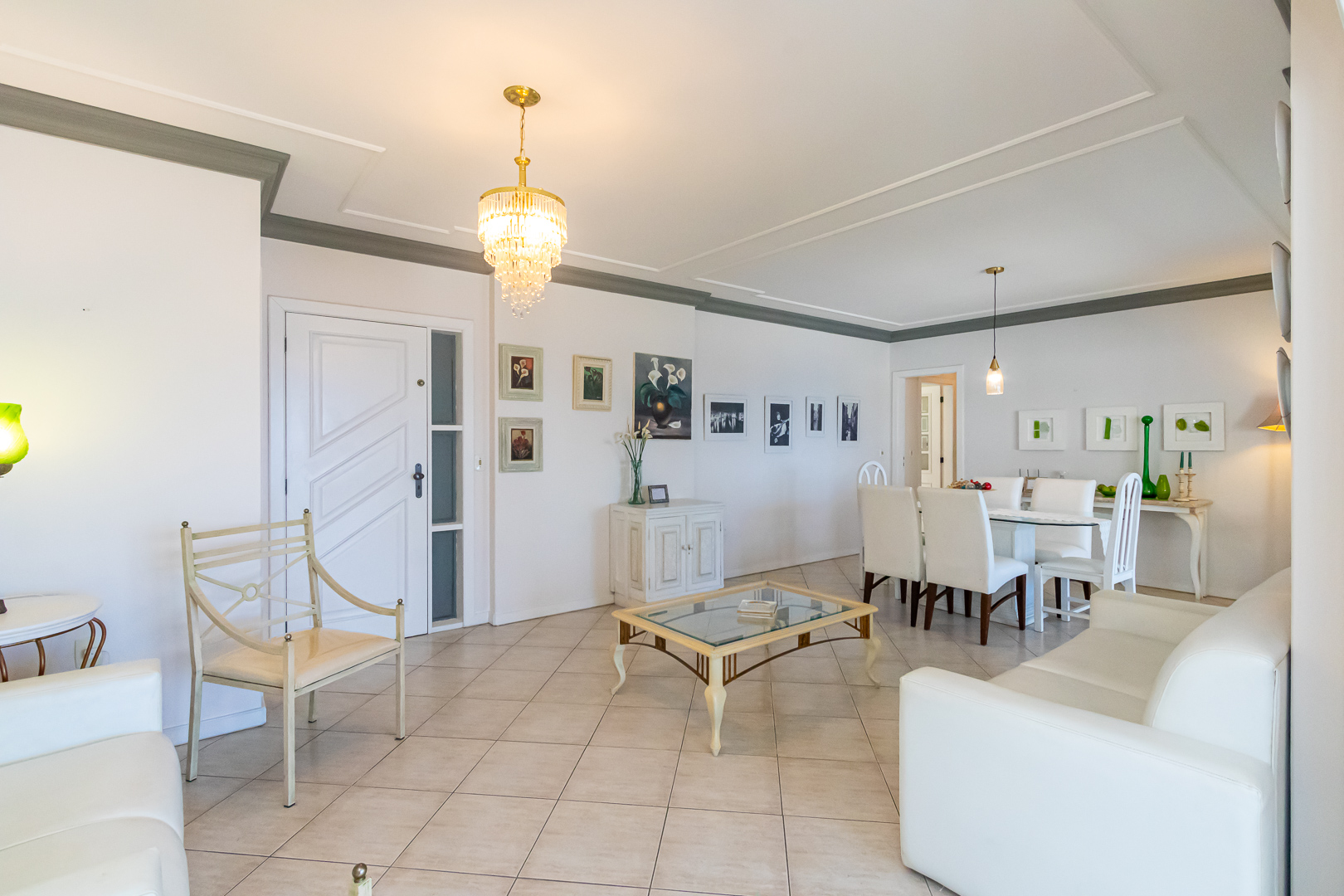 Apartamento Quadra Mar no Solar Grimaldi em Balneário Camboriú/SC