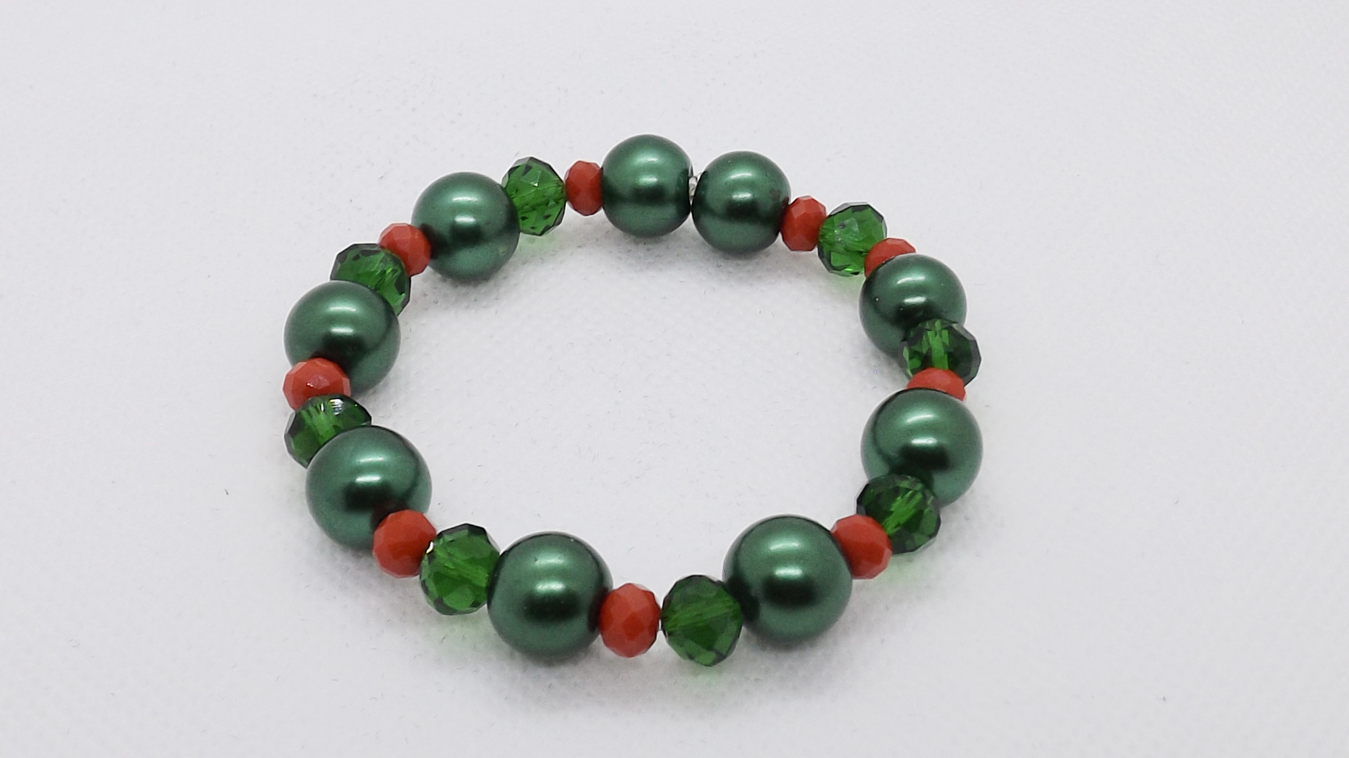 Green-Red Handmade Bead Bracelet