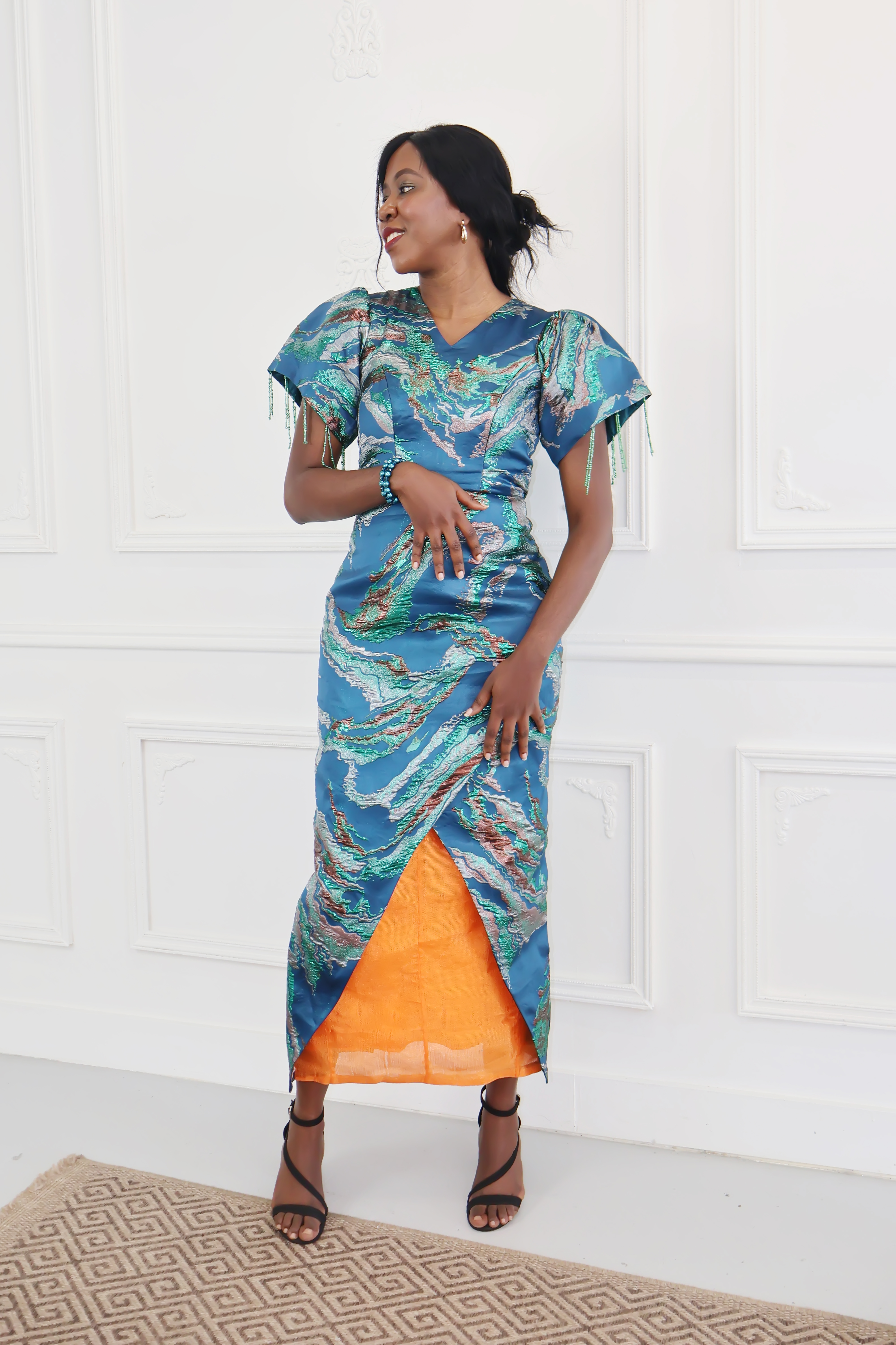 Straight Dress with Puff Sleeves