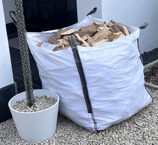 Premium Kiln-Dried Hardwood Logs Economy Bag