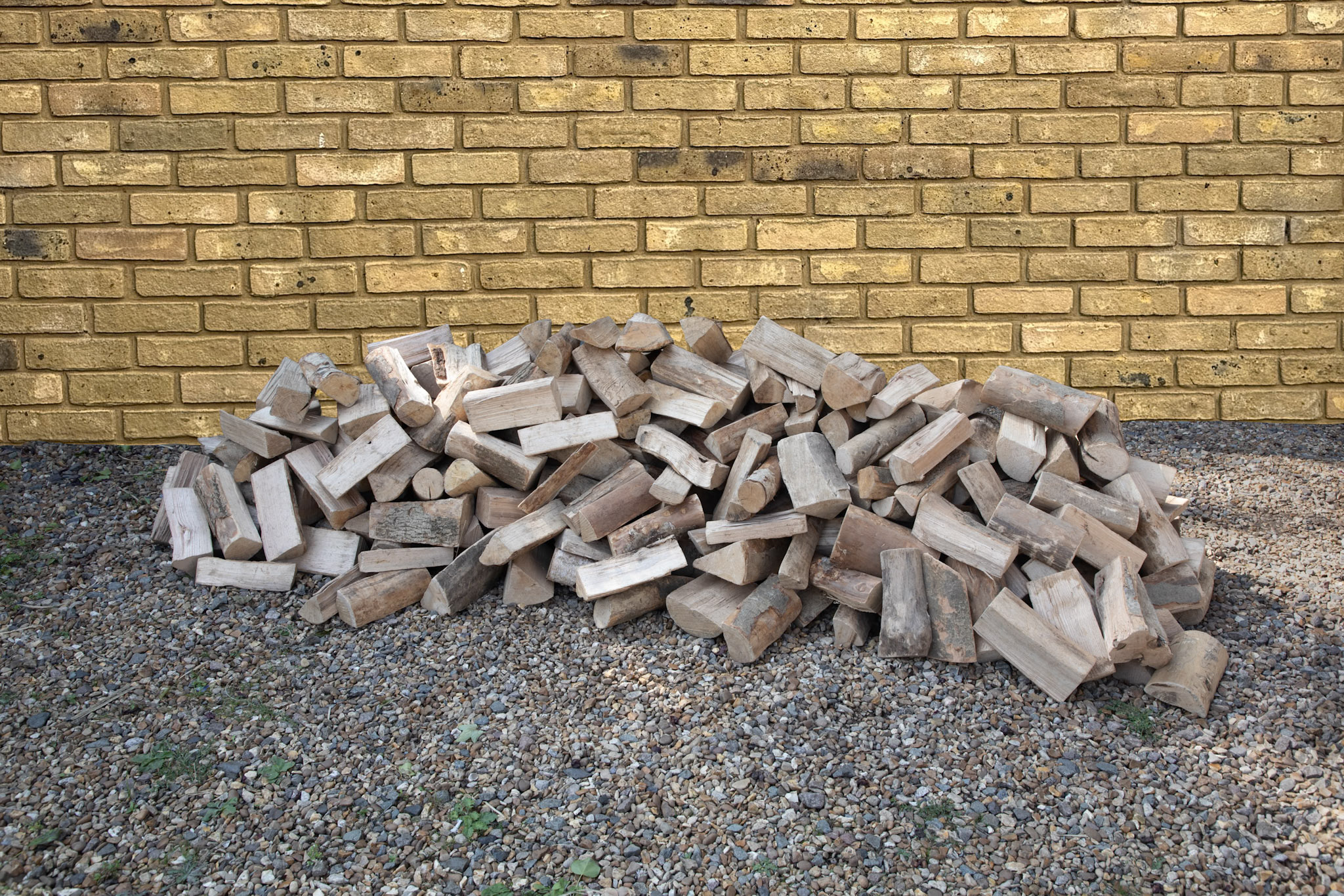 Premium Kiln-Dried Firewood Loose m3
