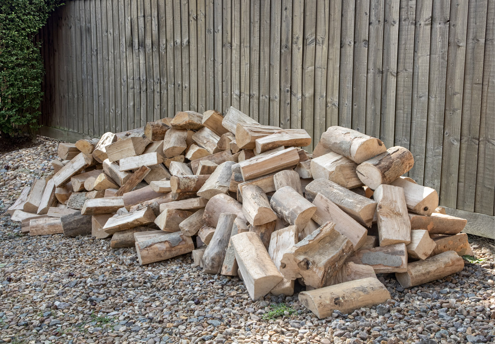 Premium Kiln-Dried Firewood Loose m3