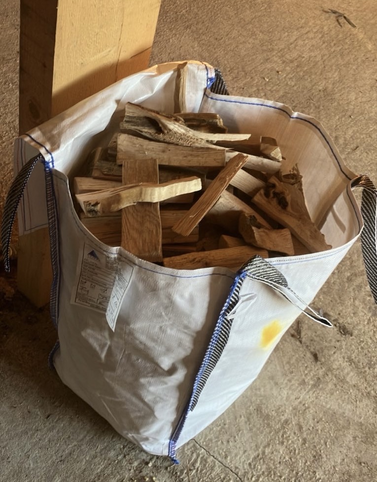 Kiln-Dried Hardwood Logs Economy Barrow Bag - Ready To Burn