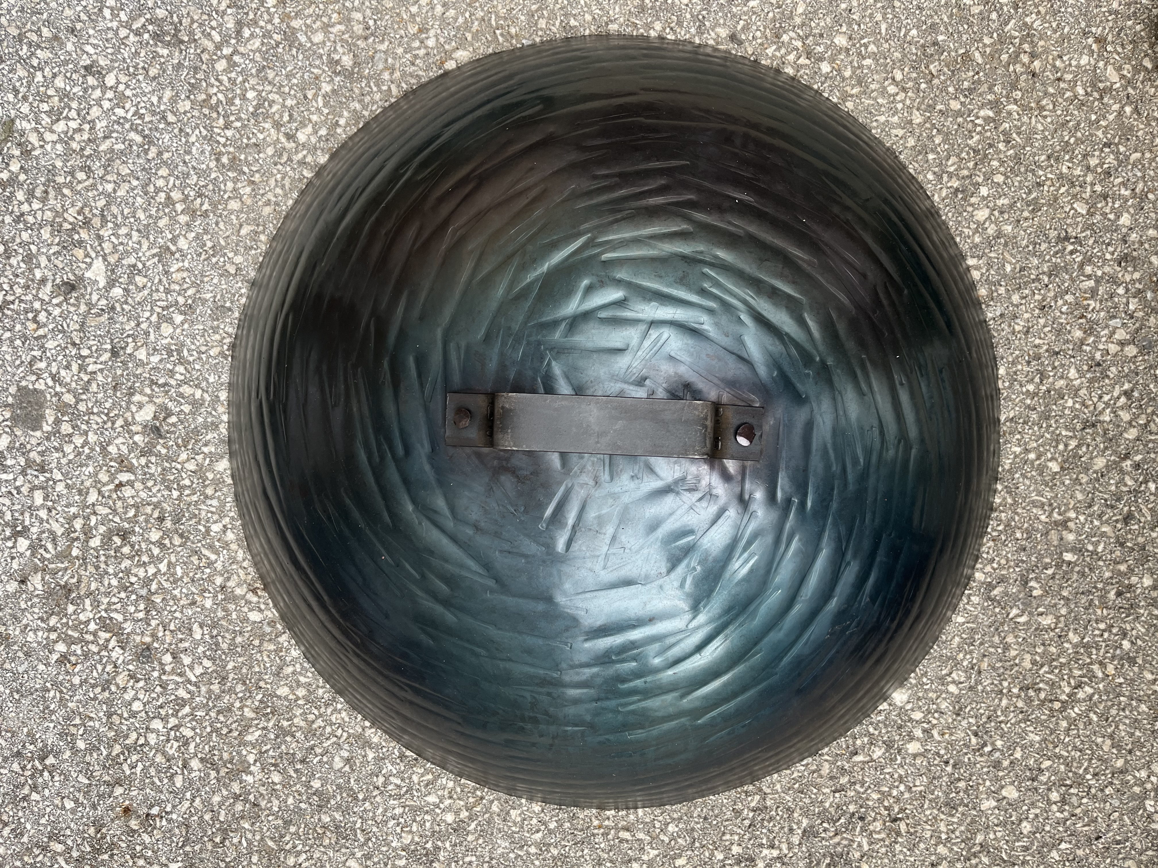 Artisanal WROUGHT IRON Peka Barbecue (included: 1 "bell" + 1 enameled dish)