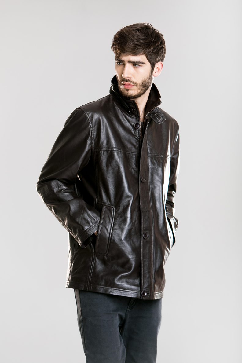 9850 -CAZADORA HOMBRE NAPA NEGRA-