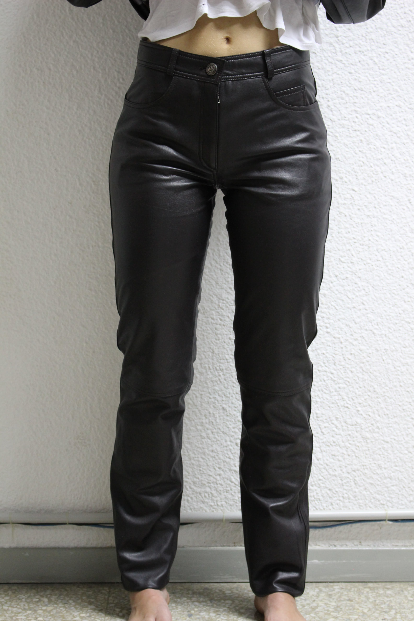 PANTALON DE PIEL DISEÑO TEJANO NEGRO