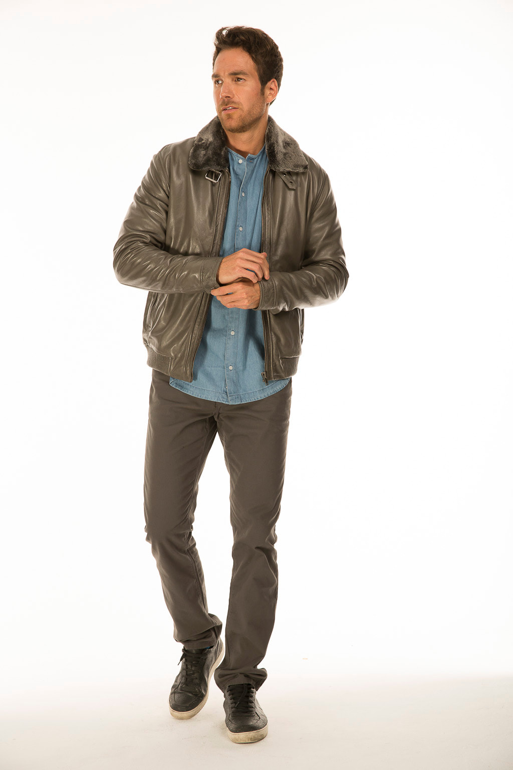 4431 - CHAQUETA HOMBRE COLOR GRIS PARDO