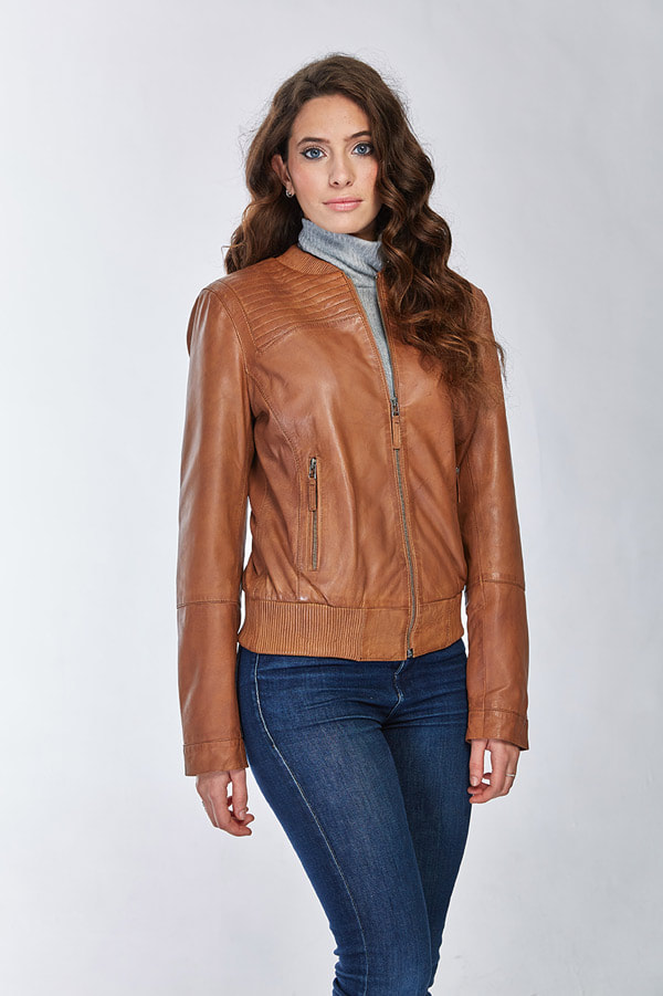 LUCIA - CAZADORA MARRON CINTURA ELASTICA