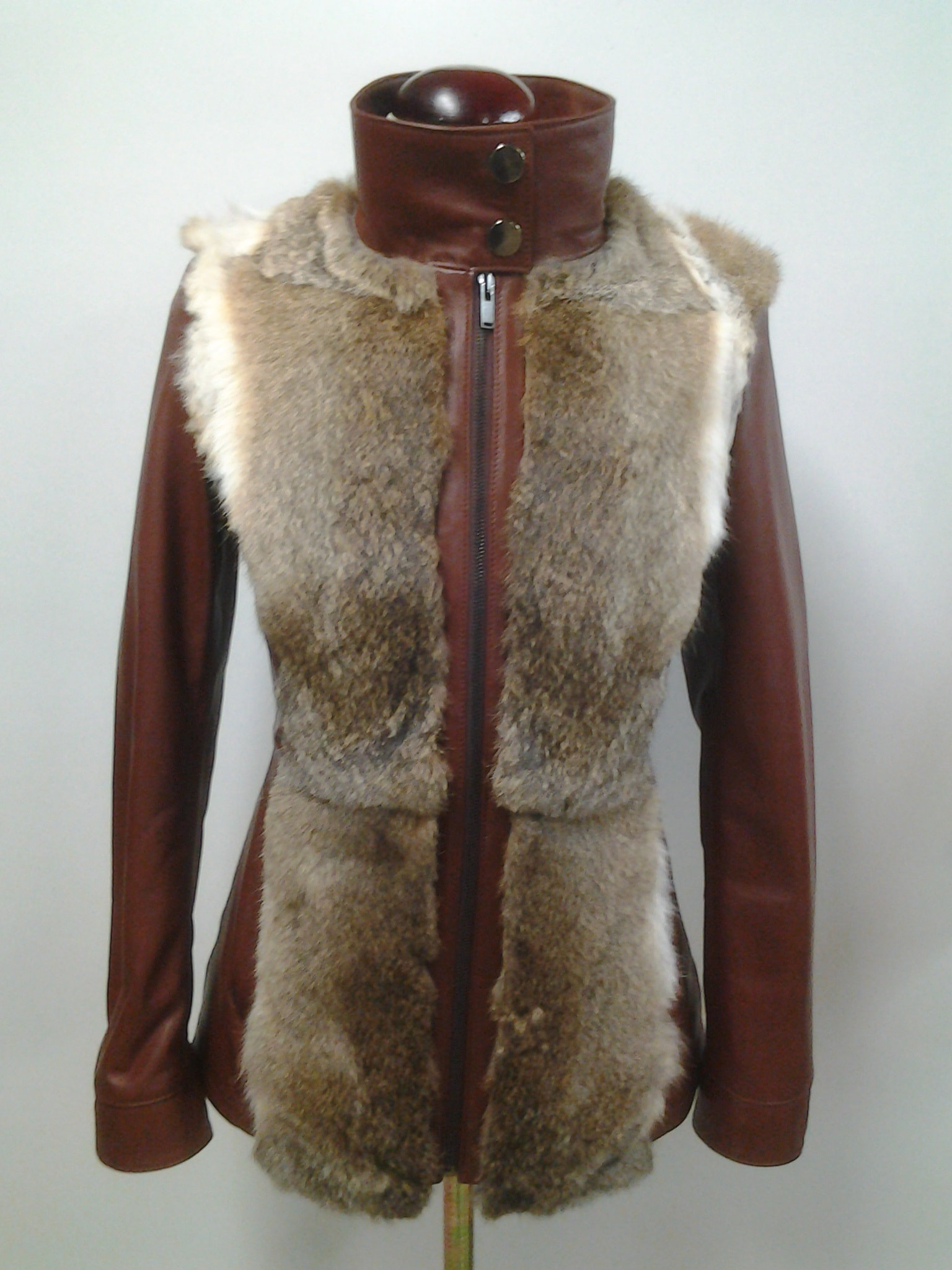 REBECA - CHAQUETA MARRON CON PELO