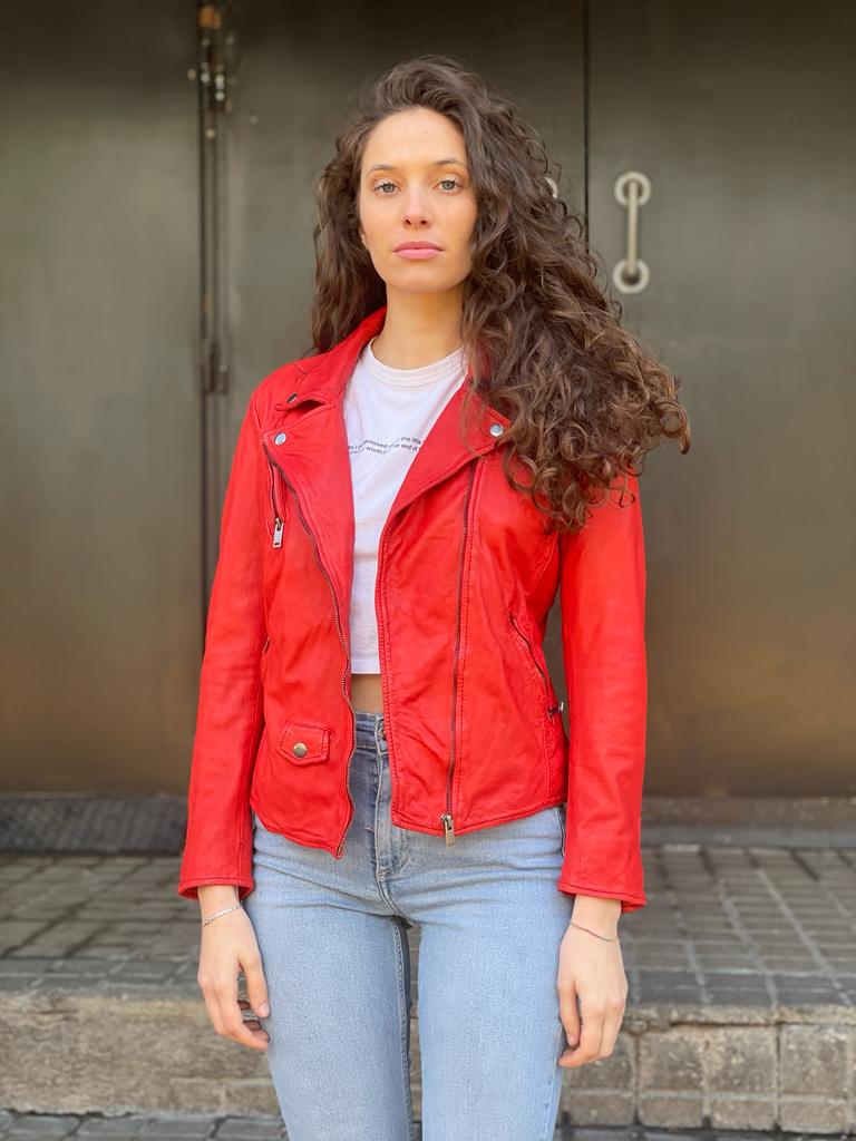 SAMANTA - CRUZADA ROJA