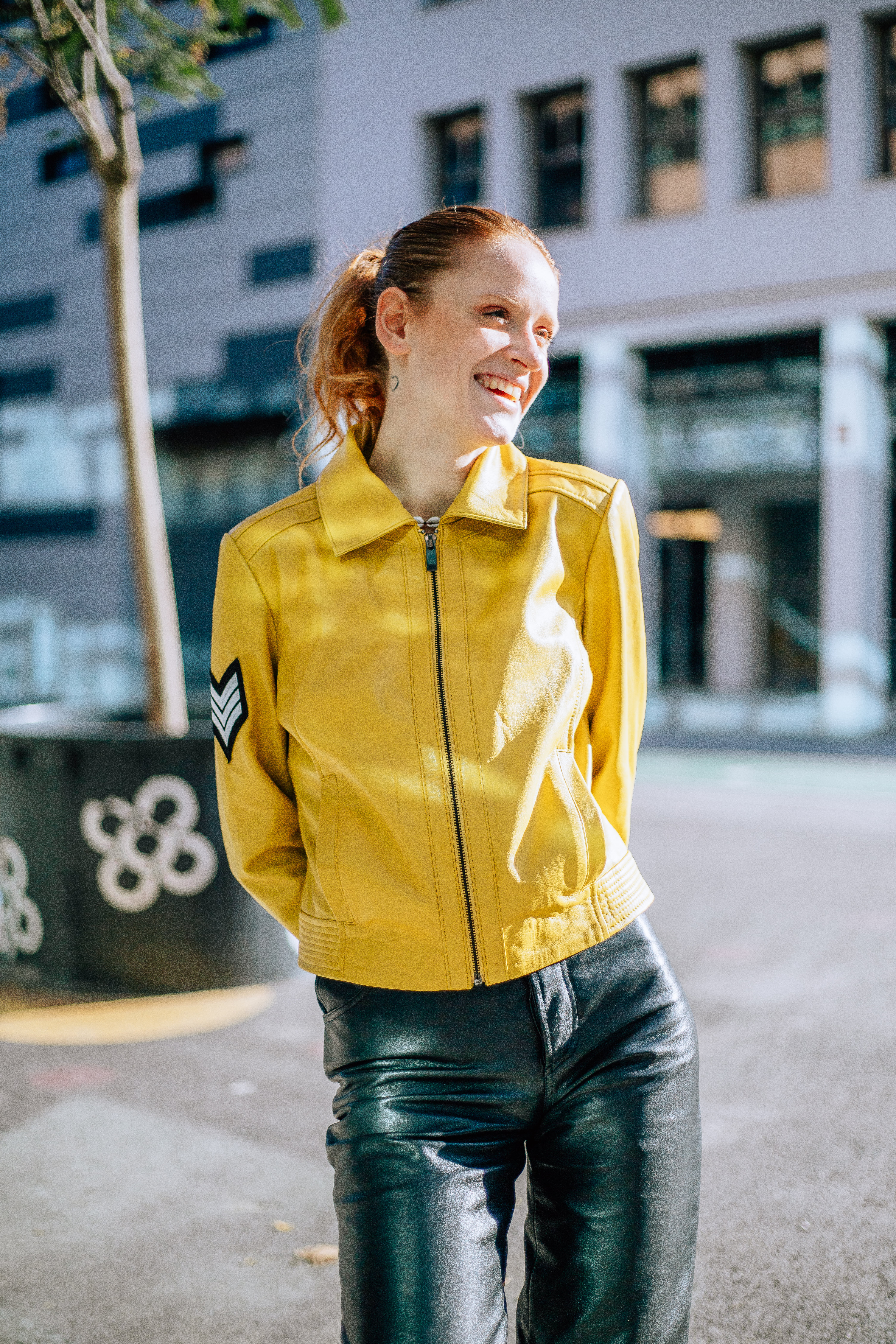 ALEJANDRA - CAZADORA CRUZADA MUJER AMARILLO