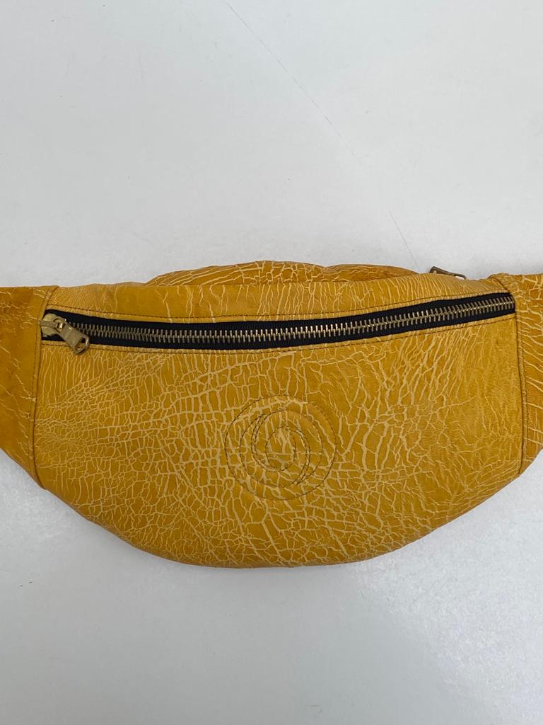 BOLSO RIÑONERA AMARILLO