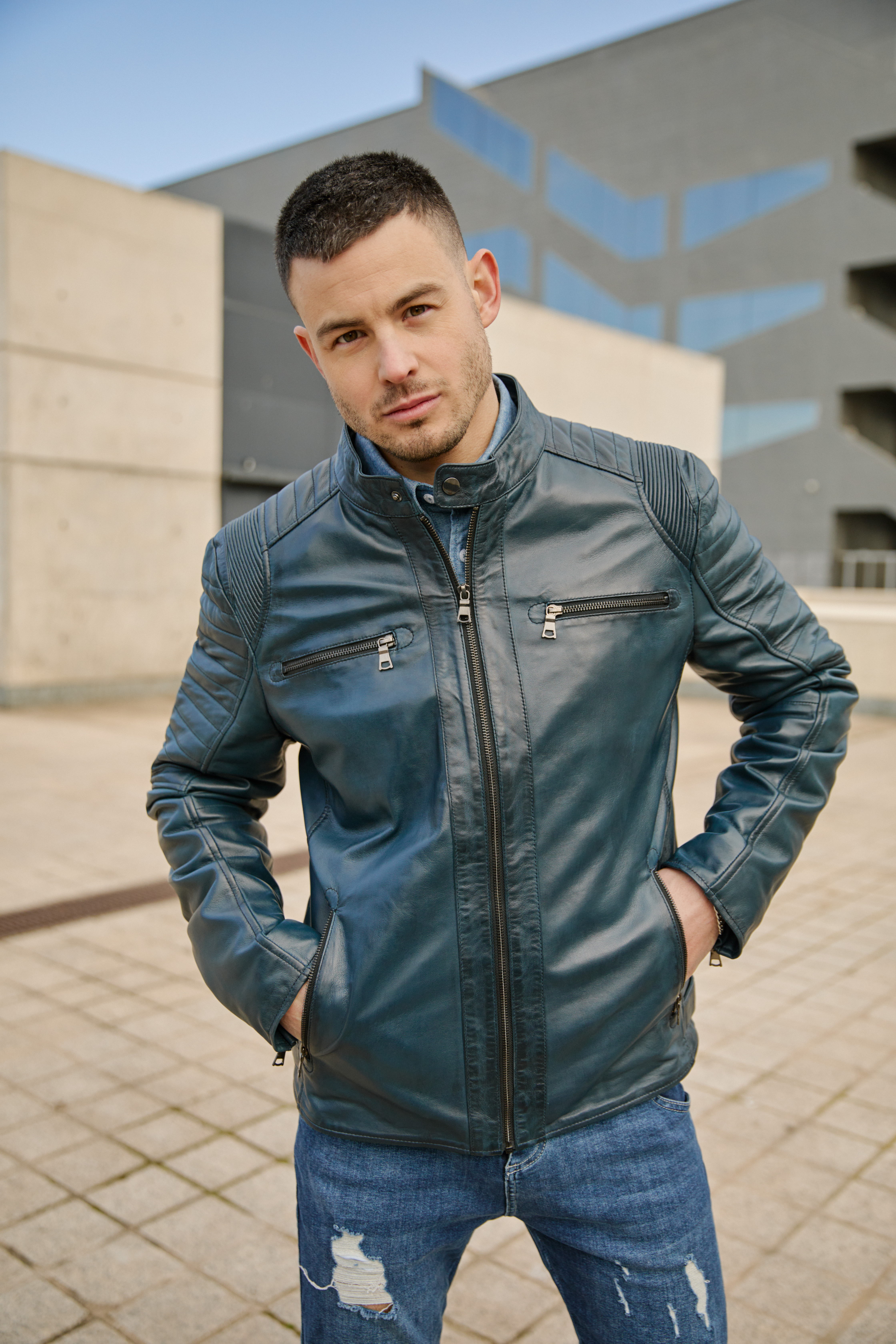 4083 - CHAQUETA HOMBRE COLOR AZUL MARINO