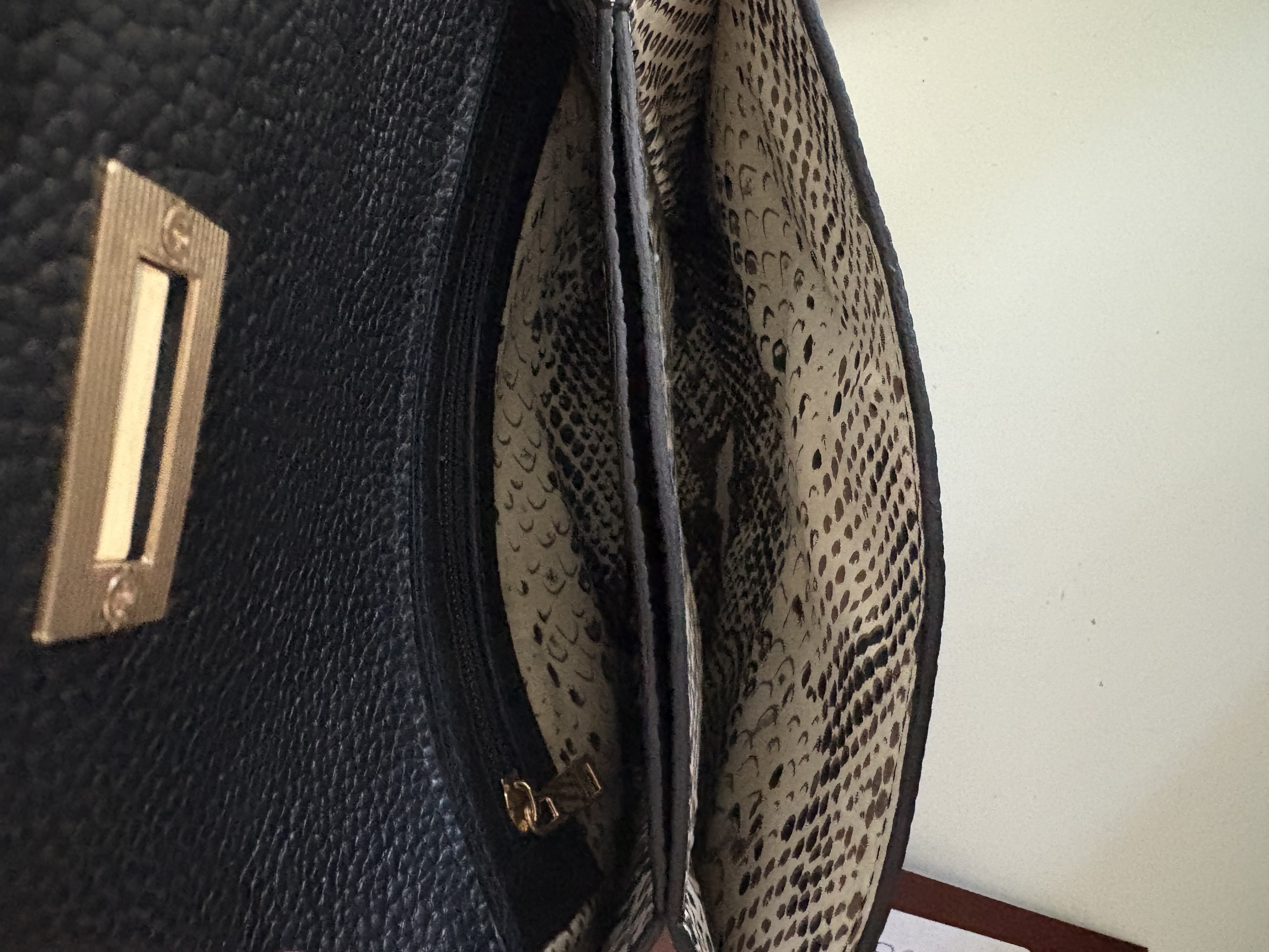 2408VM - Bolso de Cuero