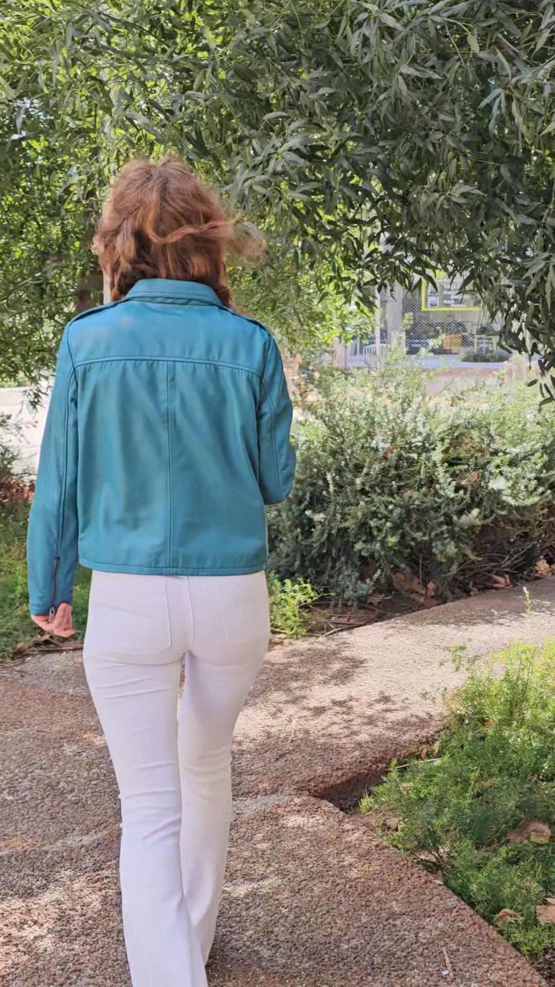 1006 - Chaqueta de cuero azul