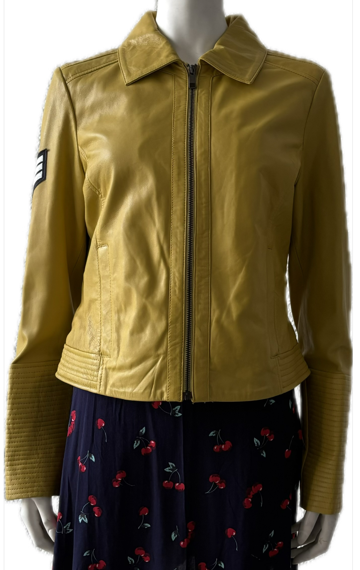 6556 - Chaqueta de cuero amarilla