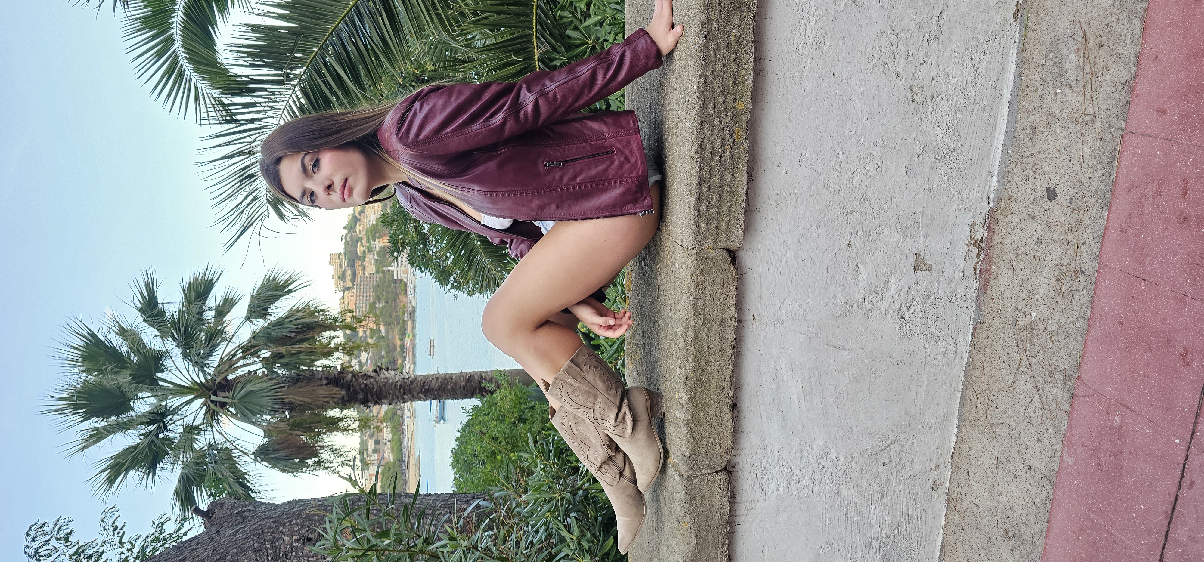 ZOE - Chaqueta de cuero