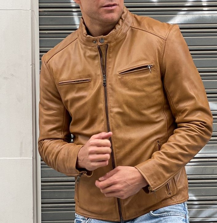 Chaqueta de cuero marrón