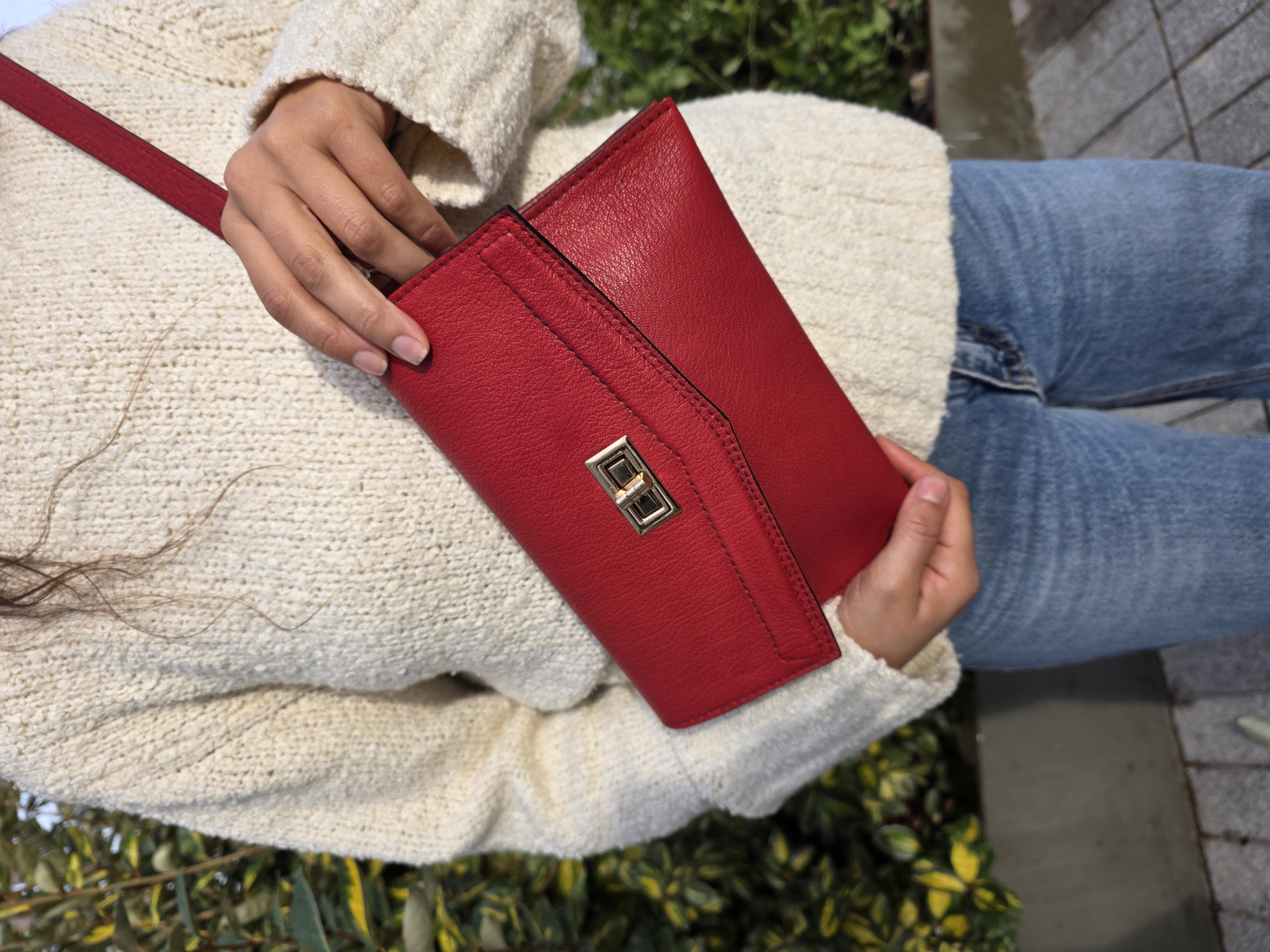 2408VR - Cartera roja