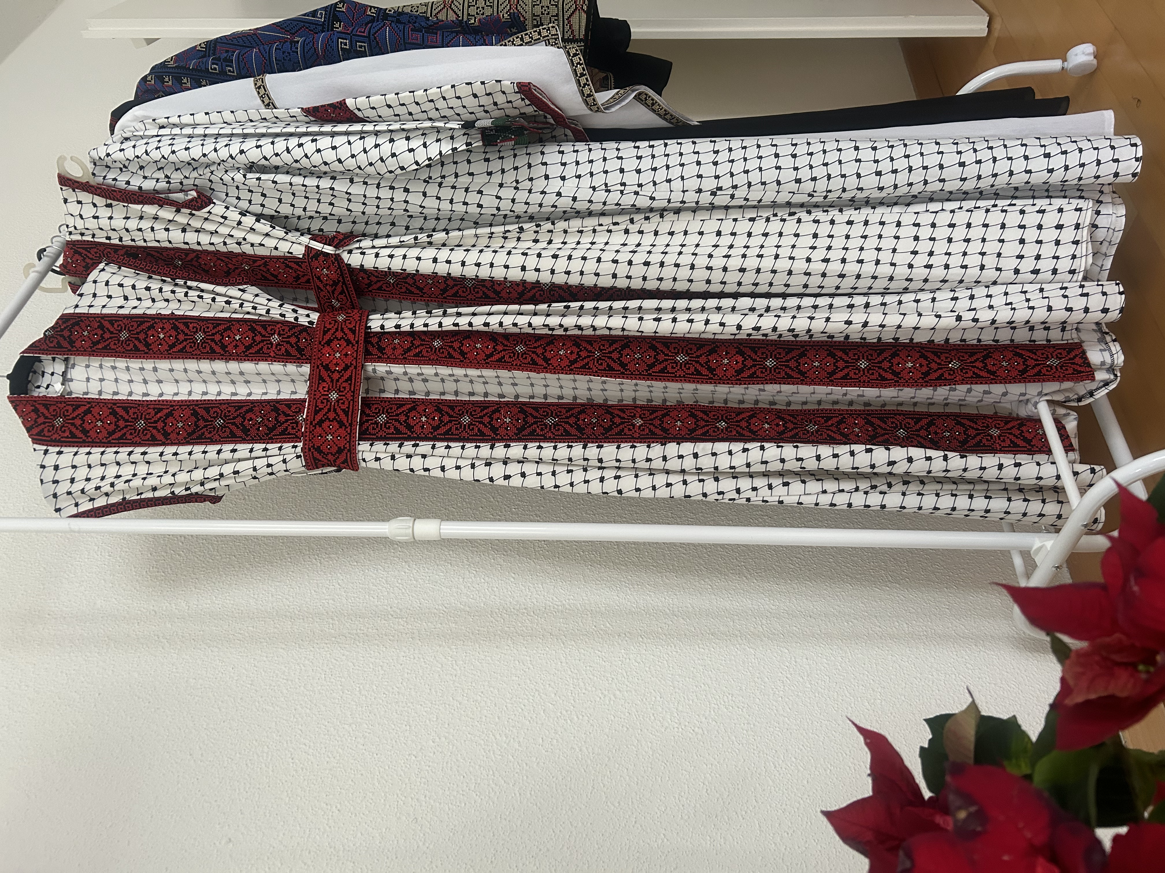 Palestinian Heritage - Abaya Kuffia short sleeve + Tatriz