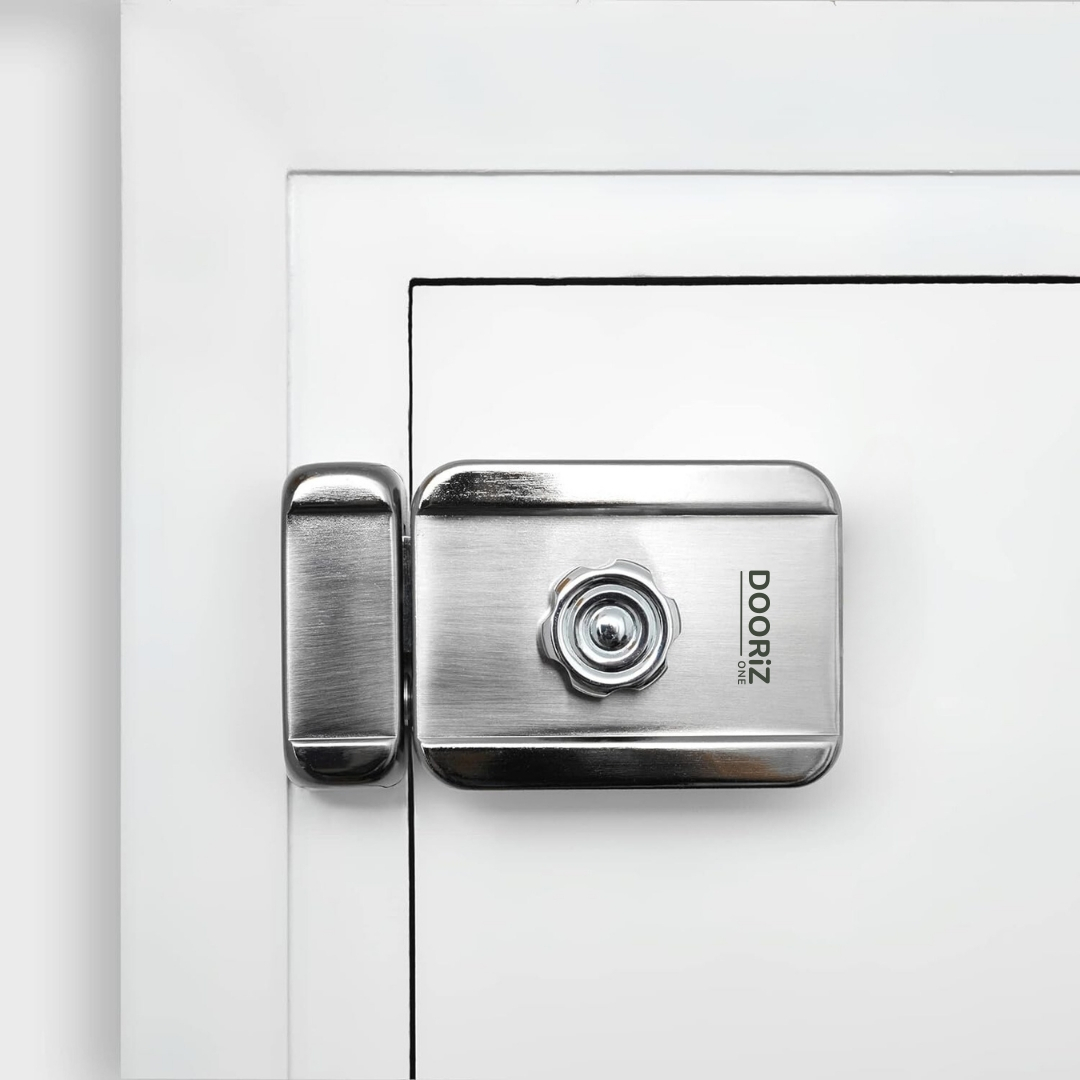 Dooriz ONE Cerradura invisible con 4 mandos a distancia y accesorios de instalación, color plata