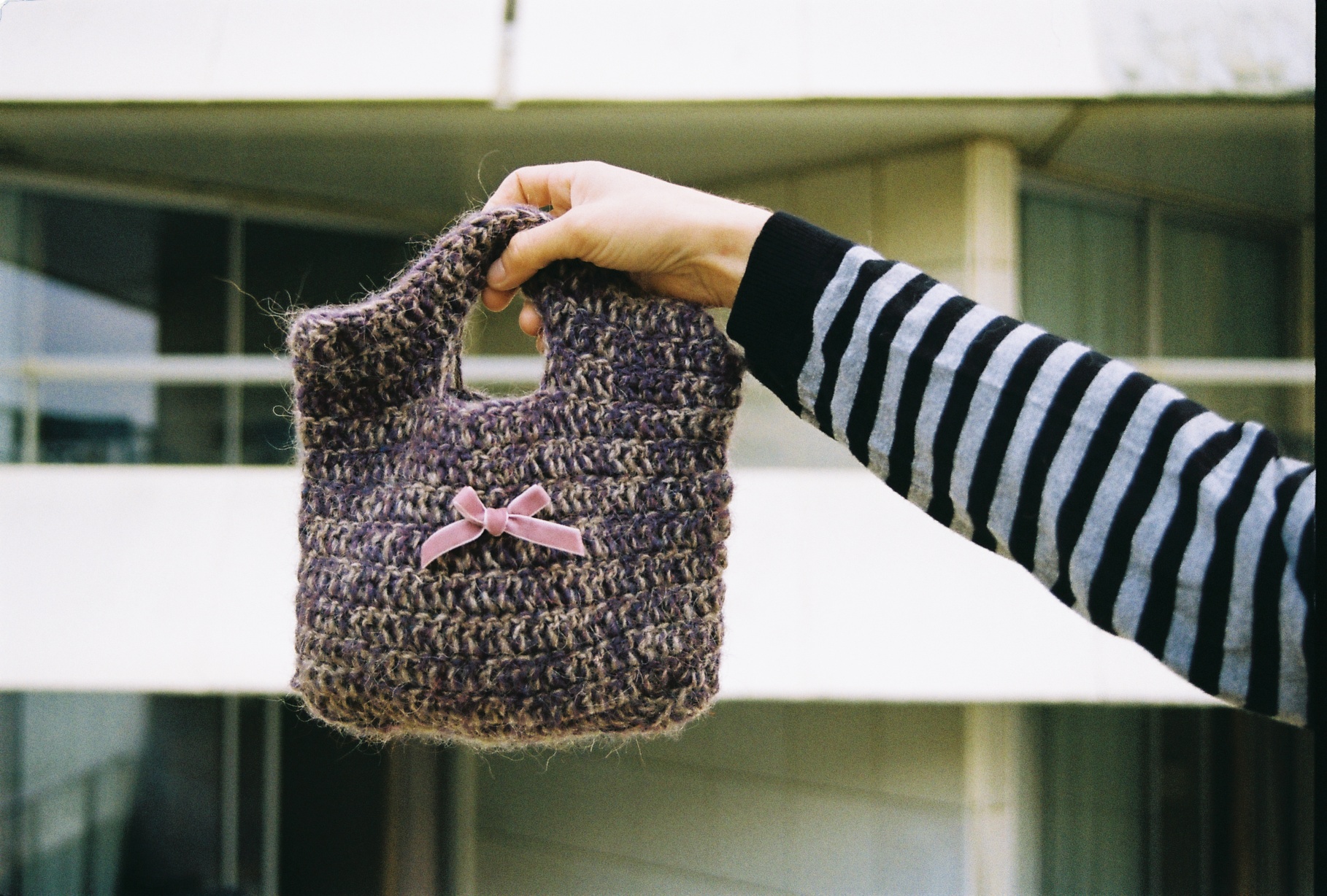 lil bag with velvet bow 04