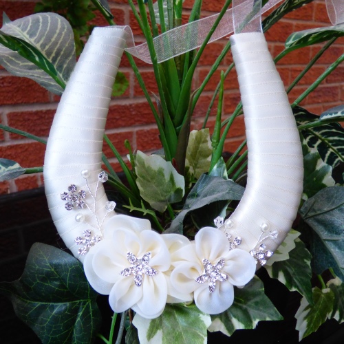 Fabric Flowers Wedding Horseshoe