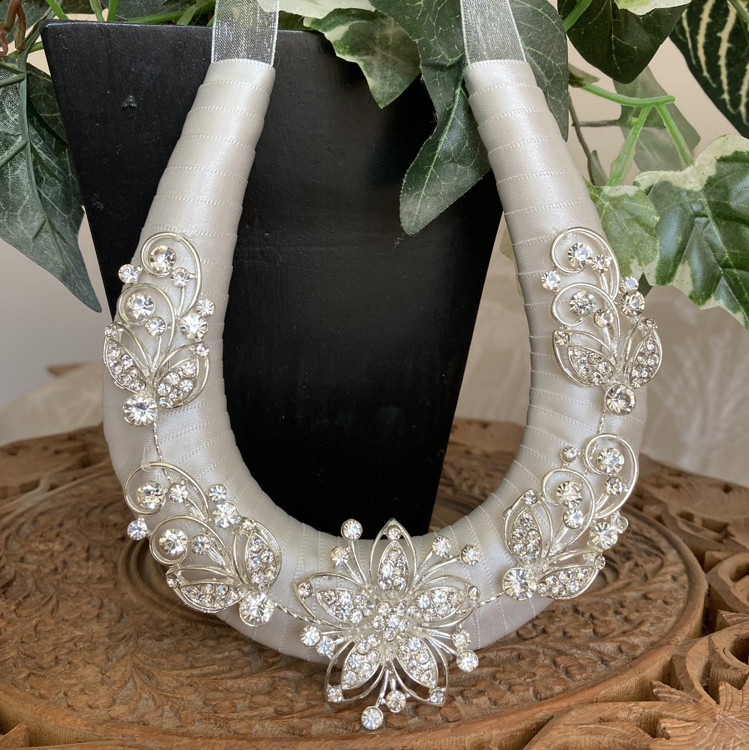 Star Flower Wedding Horseshoe